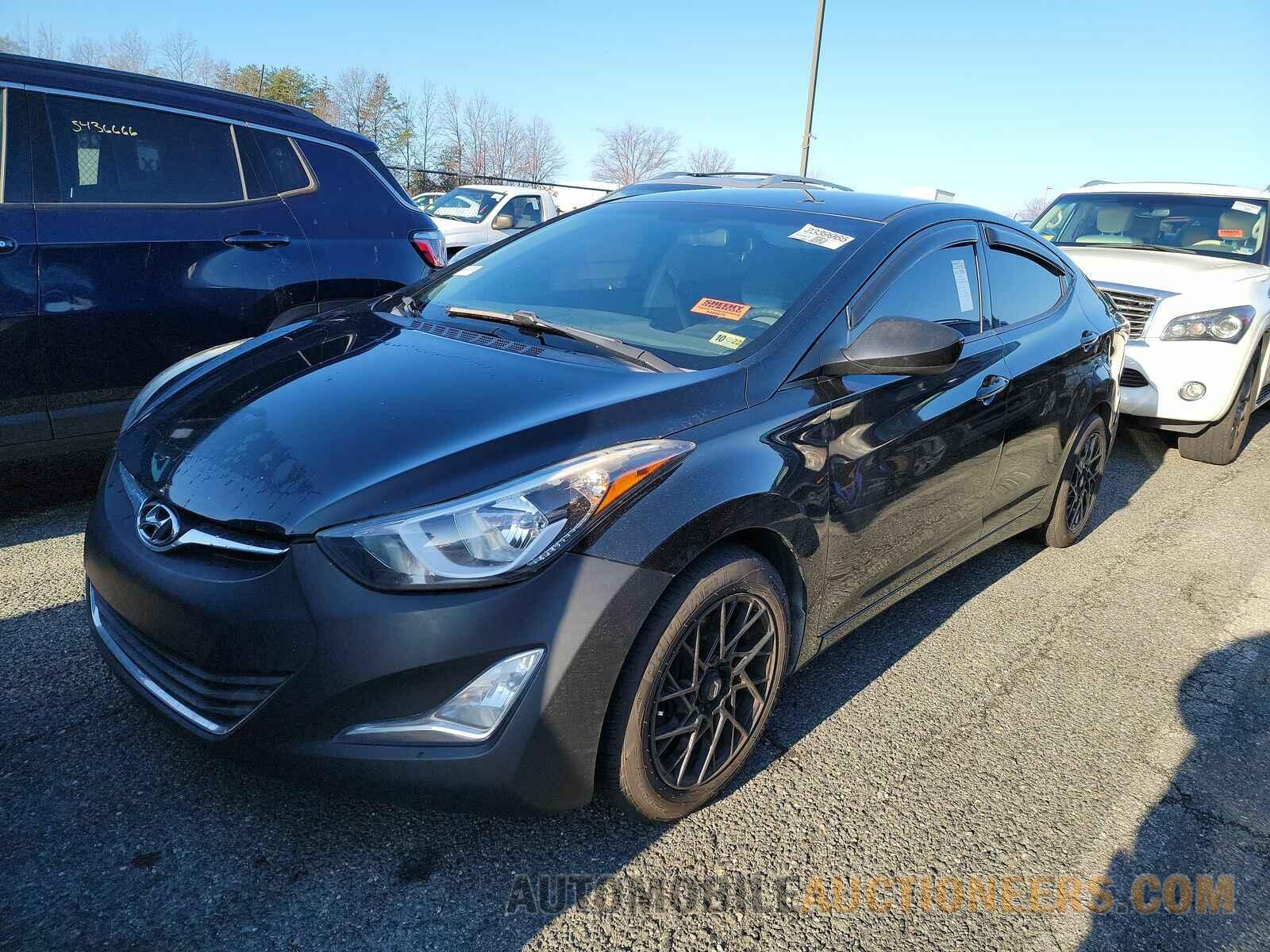 5NPDH4AE1GH743775 Hyundai Elantra SE 2016