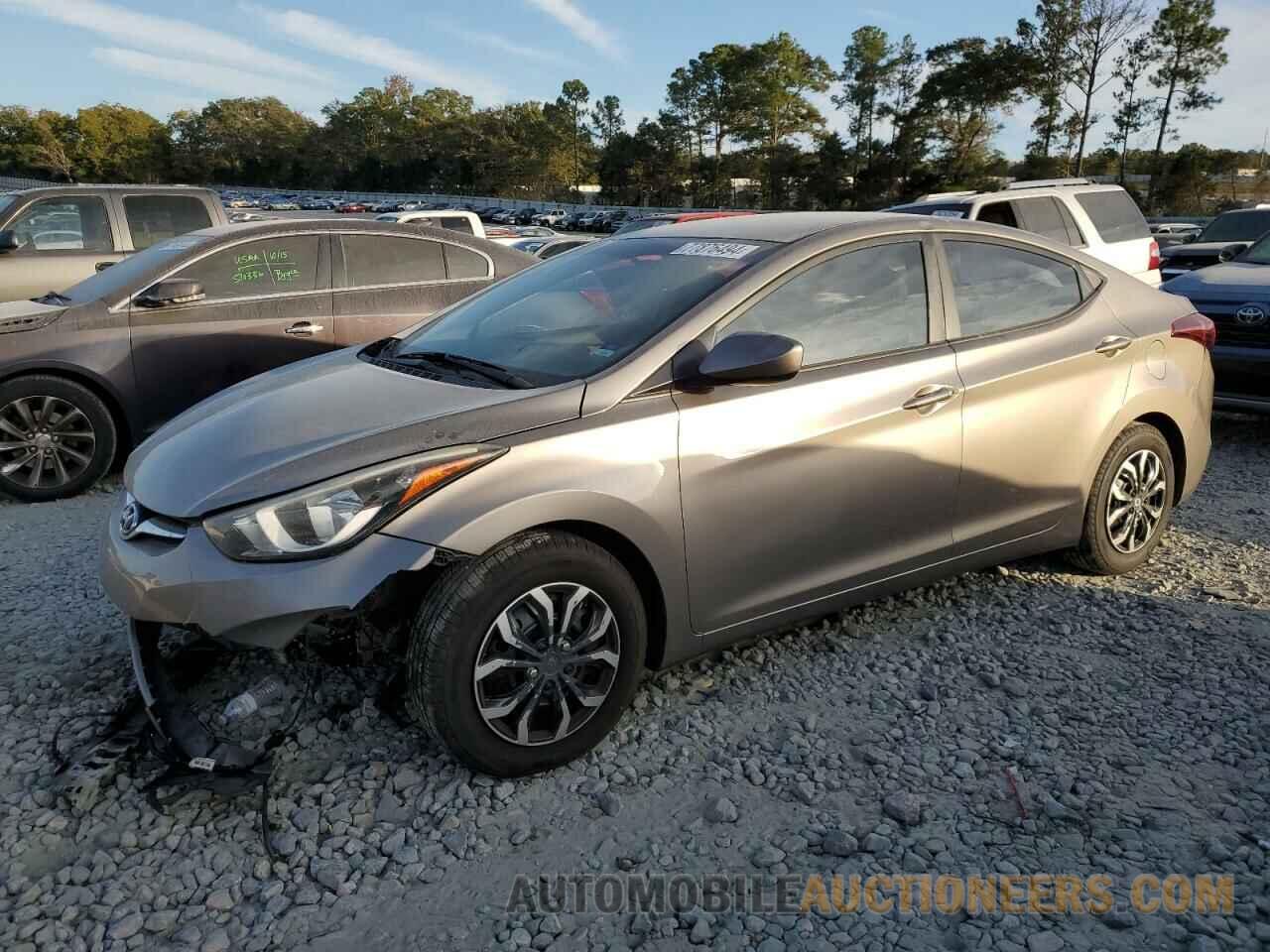 5NPDH4AE1GH771902 HYUNDAI ELANTRA 2016