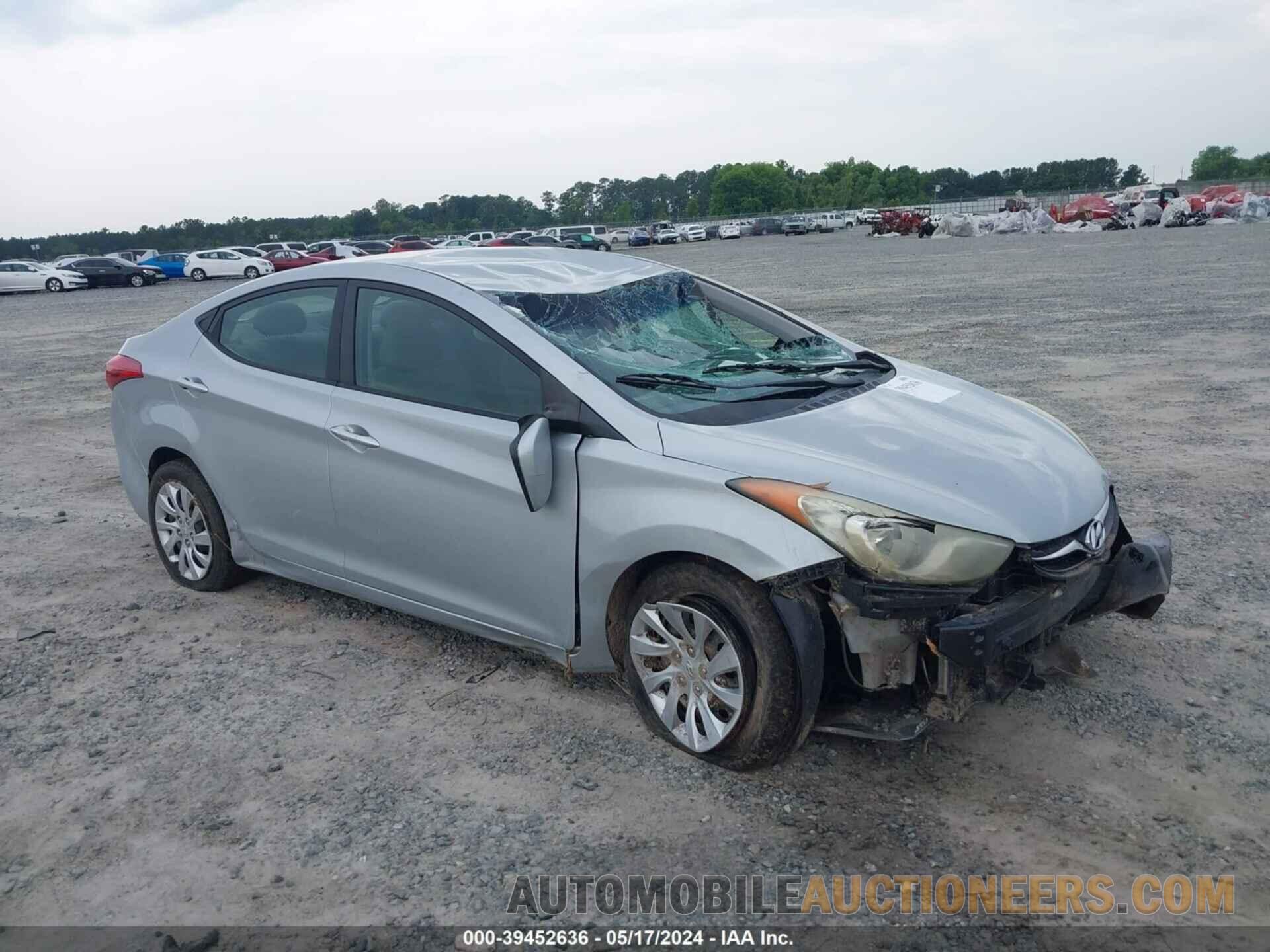 5NPDH4AE2BH023474 HYUNDAI ELANTRA 2011