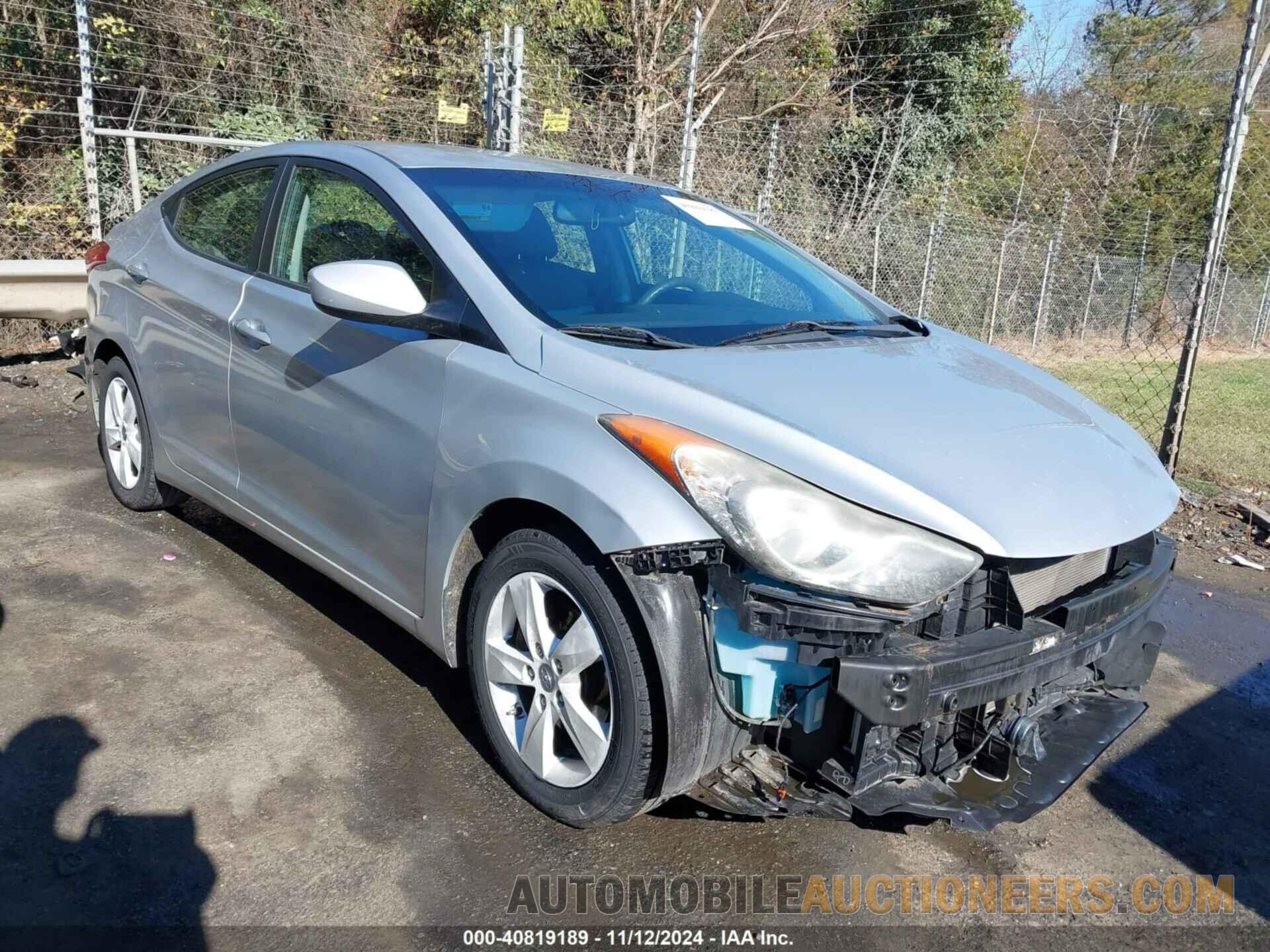 5NPDH4AE2CH062423 HYUNDAI ELANTRA 2012