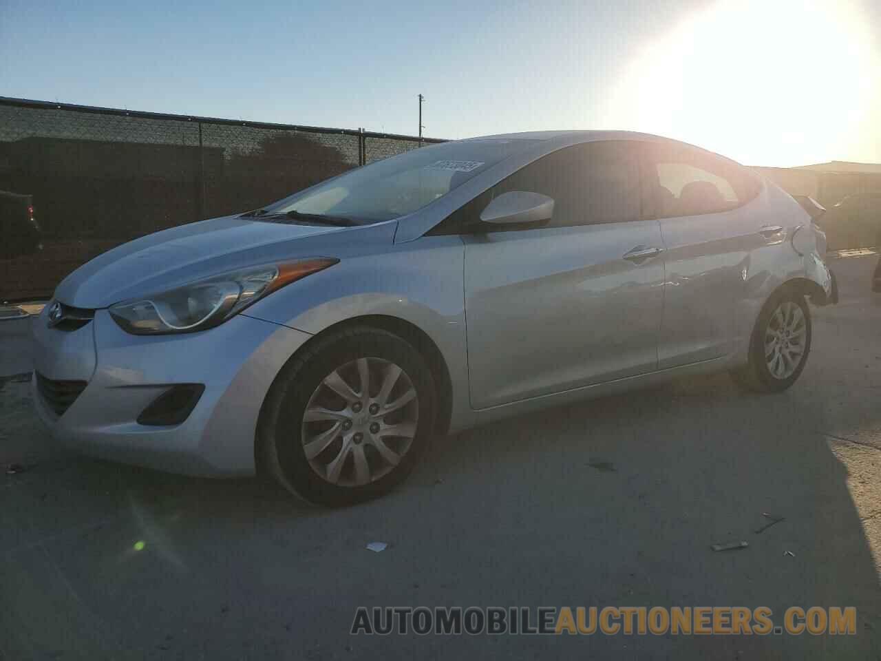 5NPDH4AE2CH089833 HYUNDAI ELANTRA 2012