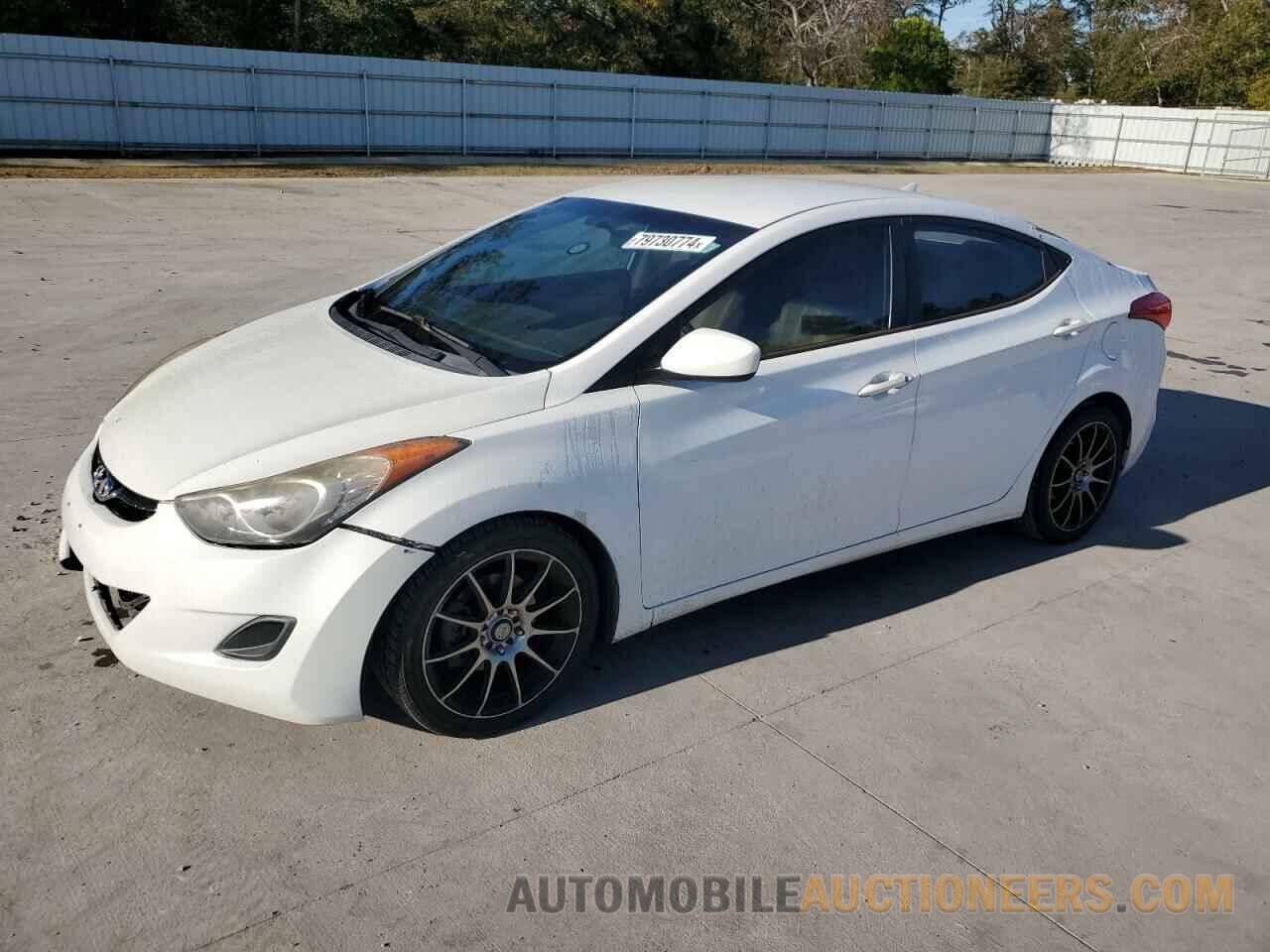 5NPDH4AE2DH153628 HYUNDAI ELANTRA 2013