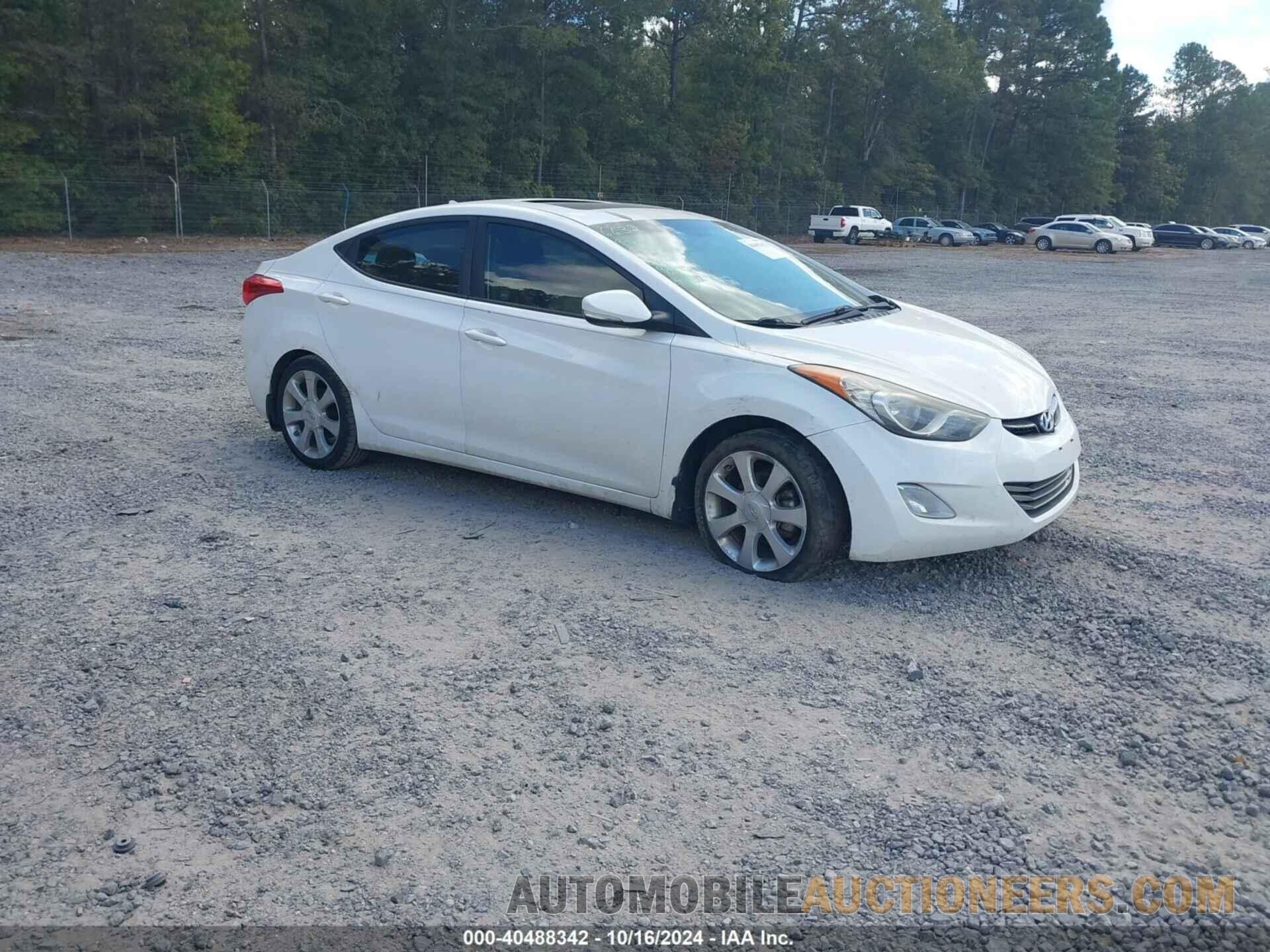 5NPDH4AE2DH183521 HYUNDAI ELANTRA 2013