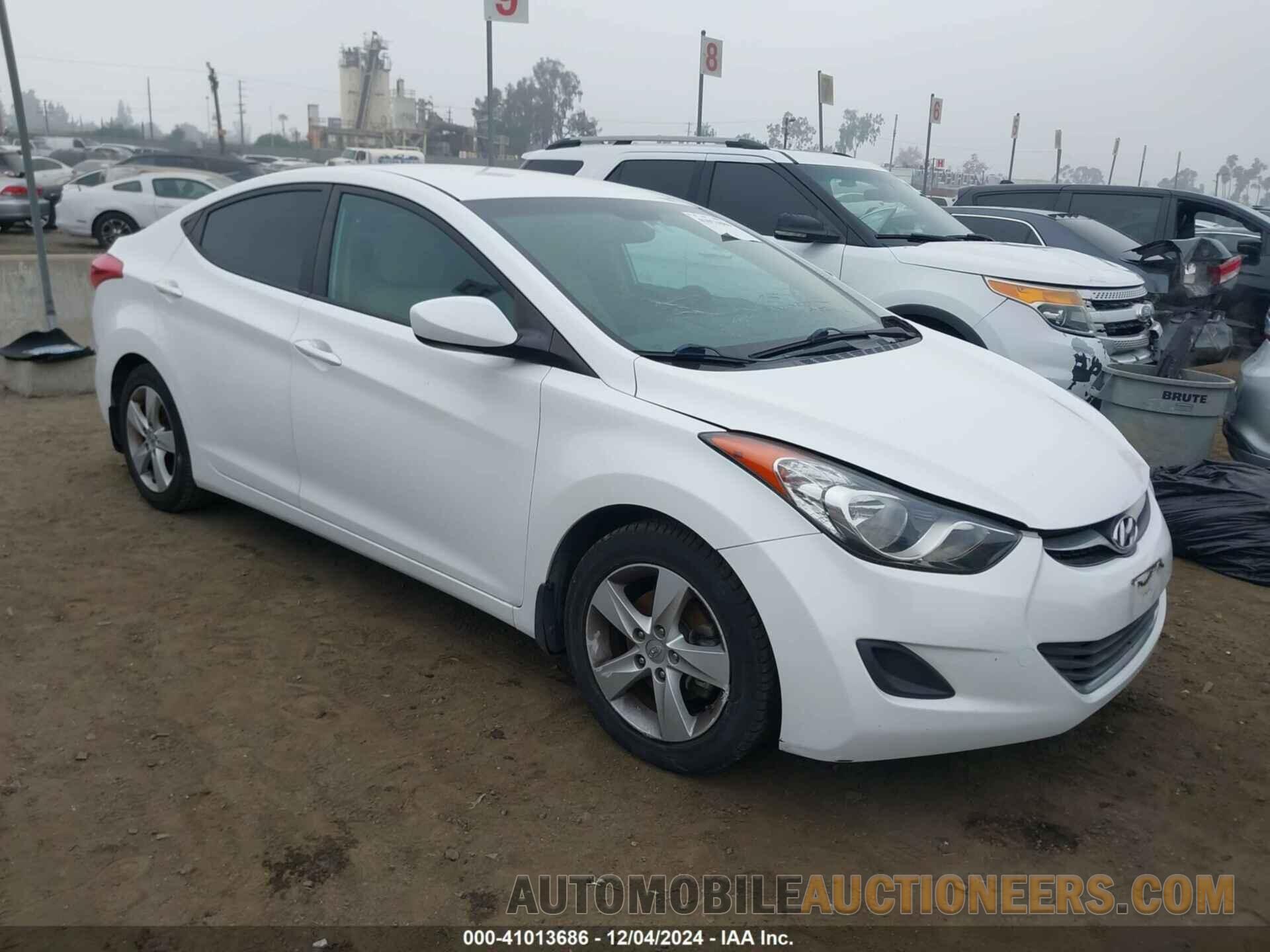 5NPDH4AE2DH244236 HYUNDAI ELANTRA 2013