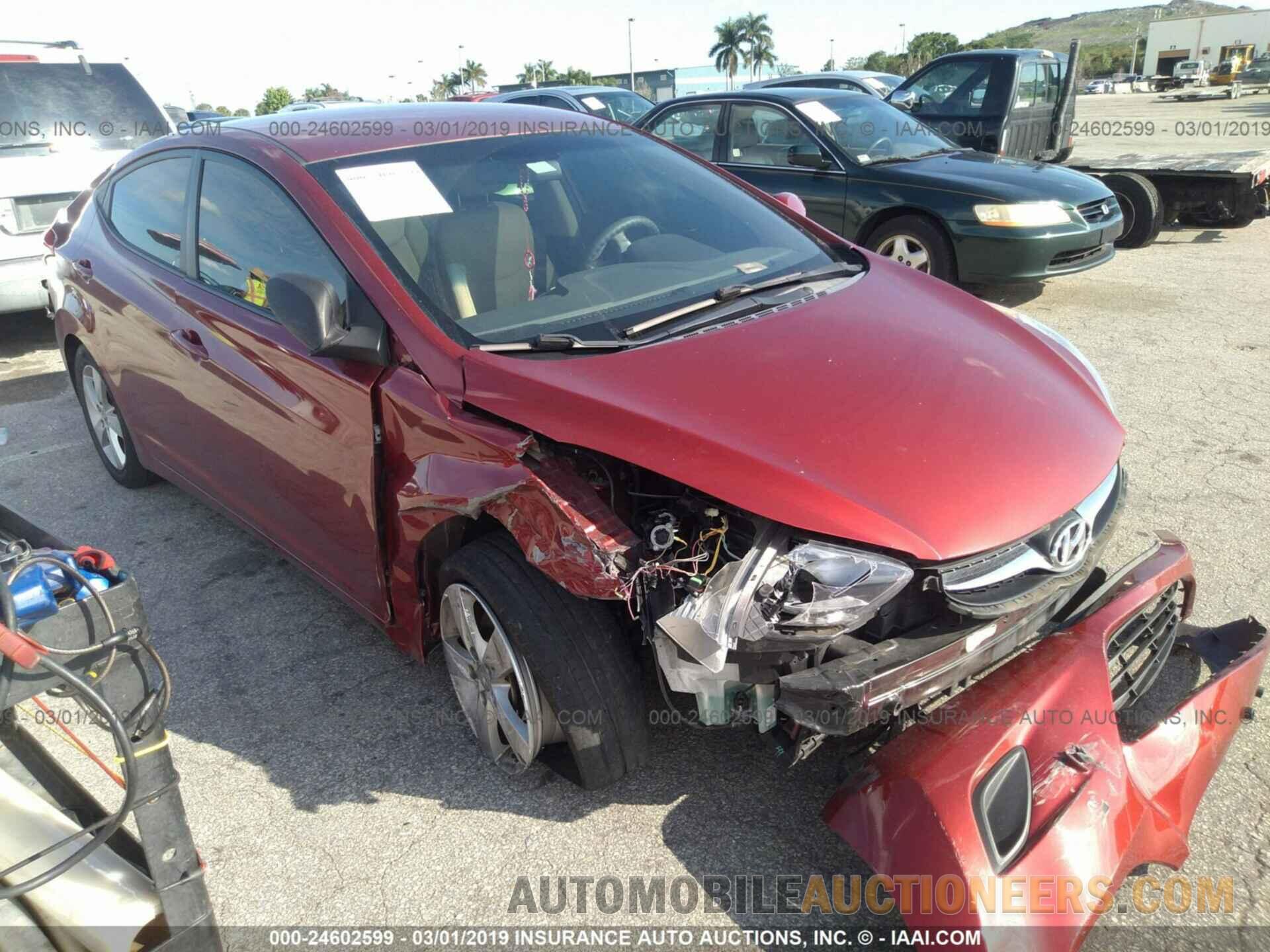 5NPDH4AE2DH357829 HYUNDAI ELANTRA 2013