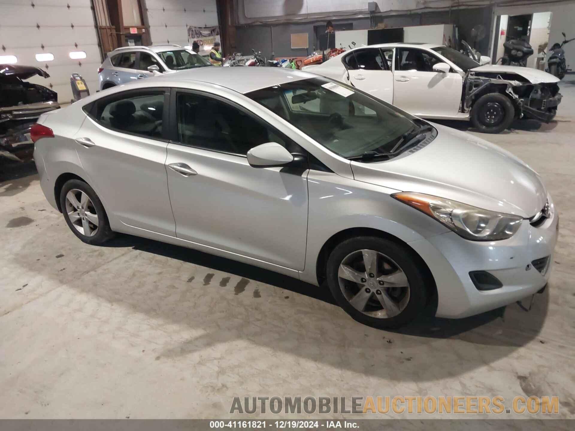 5NPDH4AE2DH359855 HYUNDAI ELANTRA 2013