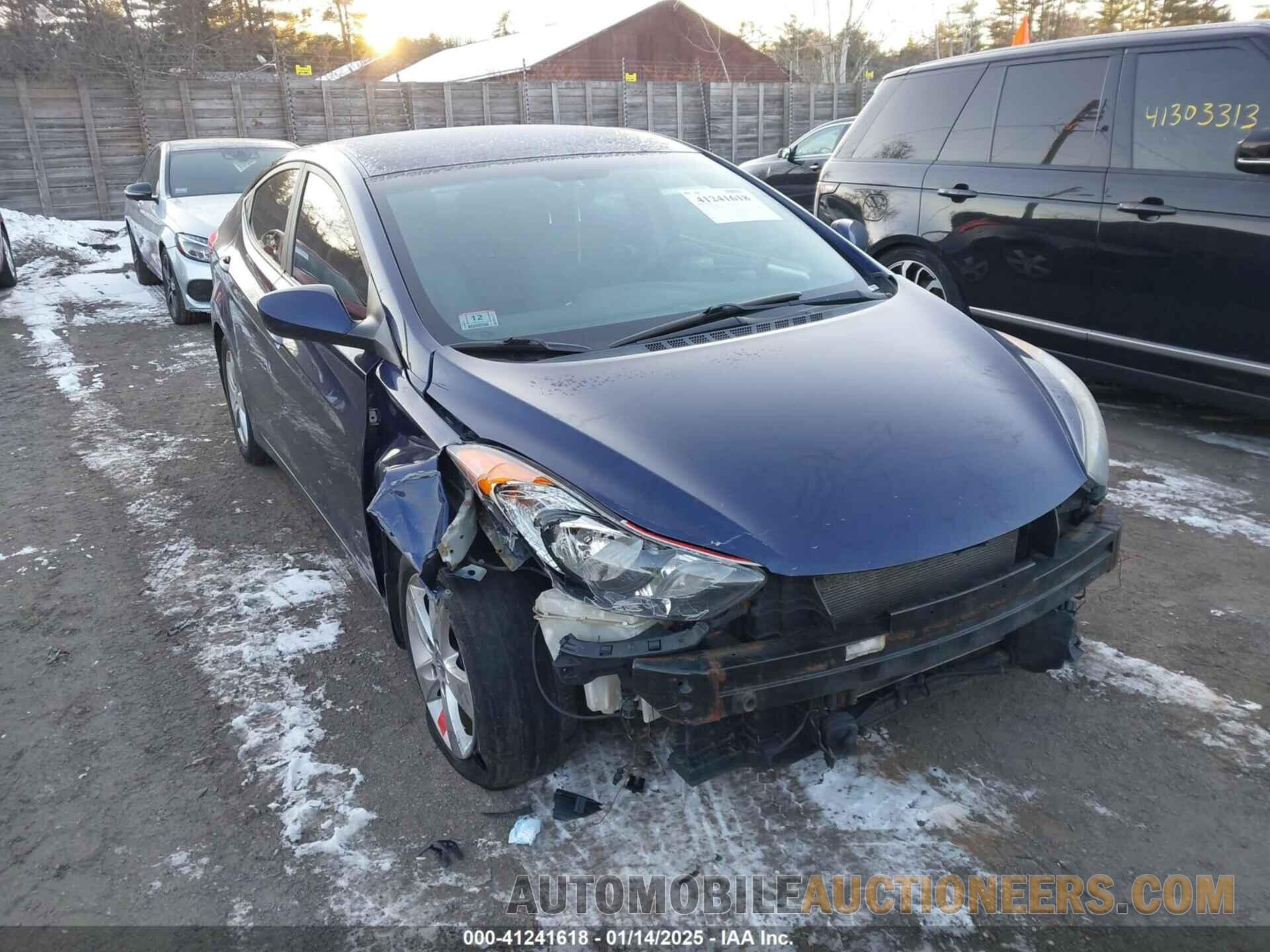 5NPDH4AE2DH408519 HYUNDAI ELANTRA 2013