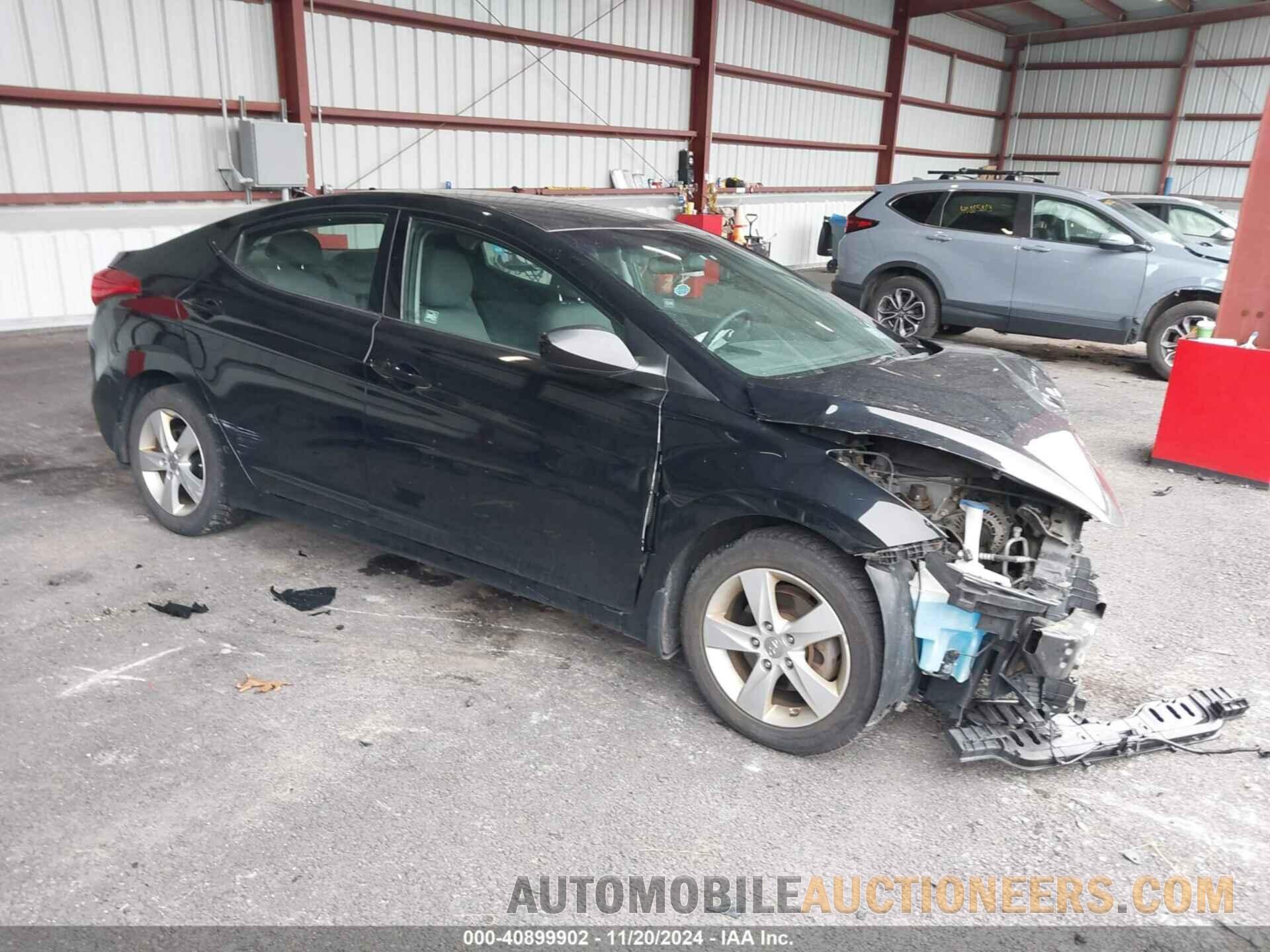 5NPDH4AE2DH409587 HYUNDAI ELANTRA 2013