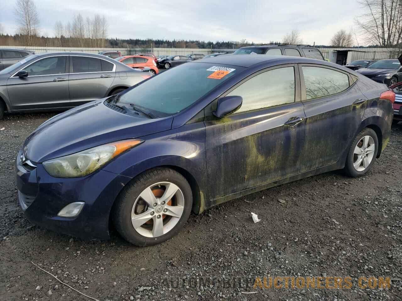 5NPDH4AE2DH442881 HYUNDAI ELANTRA 2013