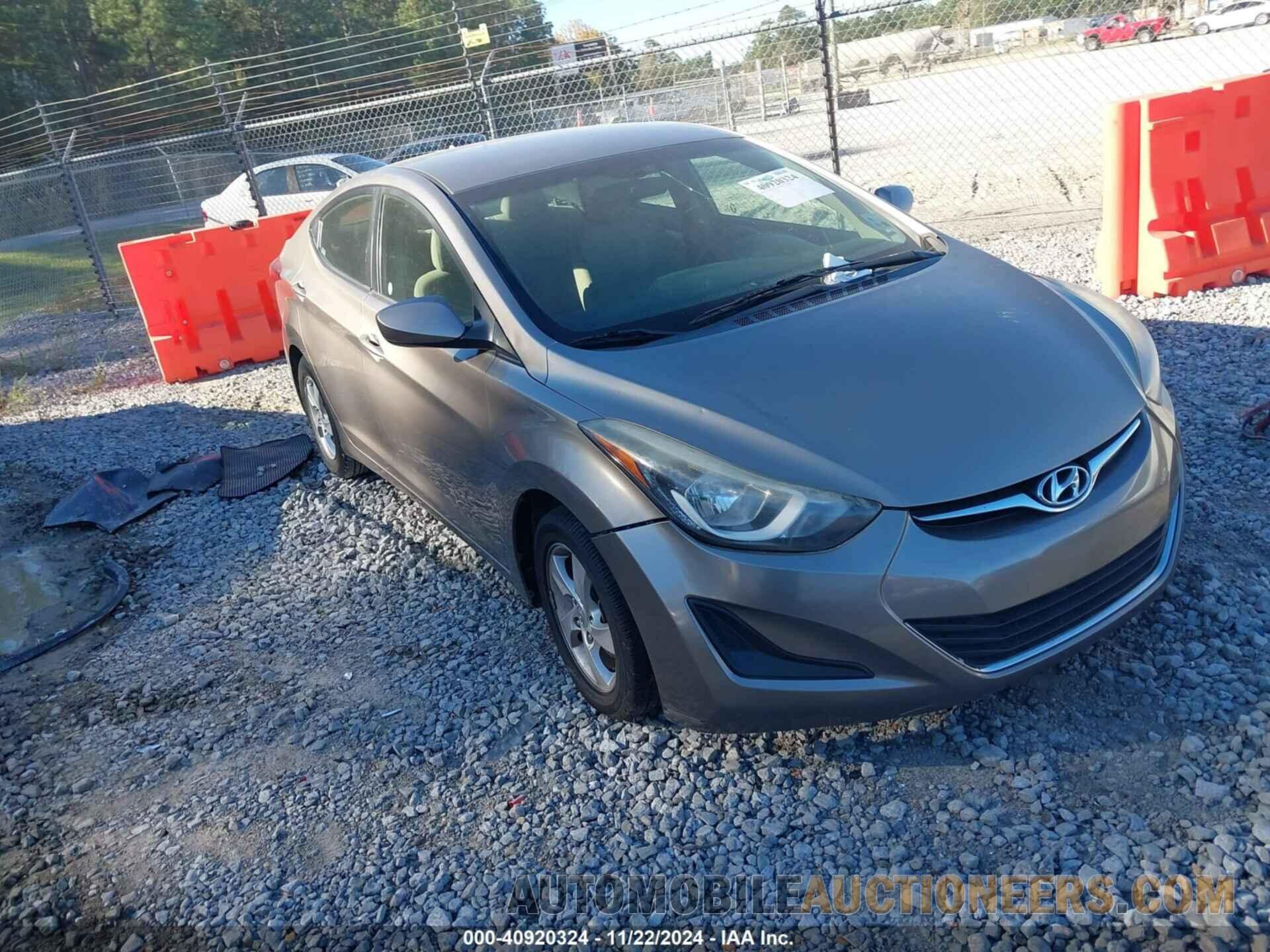 5NPDH4AE2FH592587 HYUNDAI ELANTRA 2015