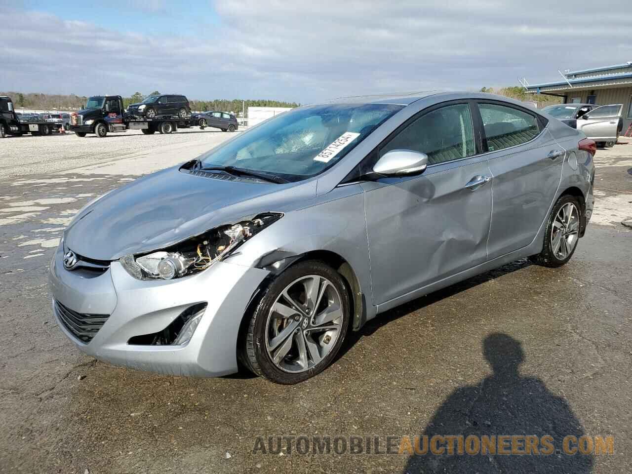 5NPDH4AE2FH597711 HYUNDAI ELANTRA 2015