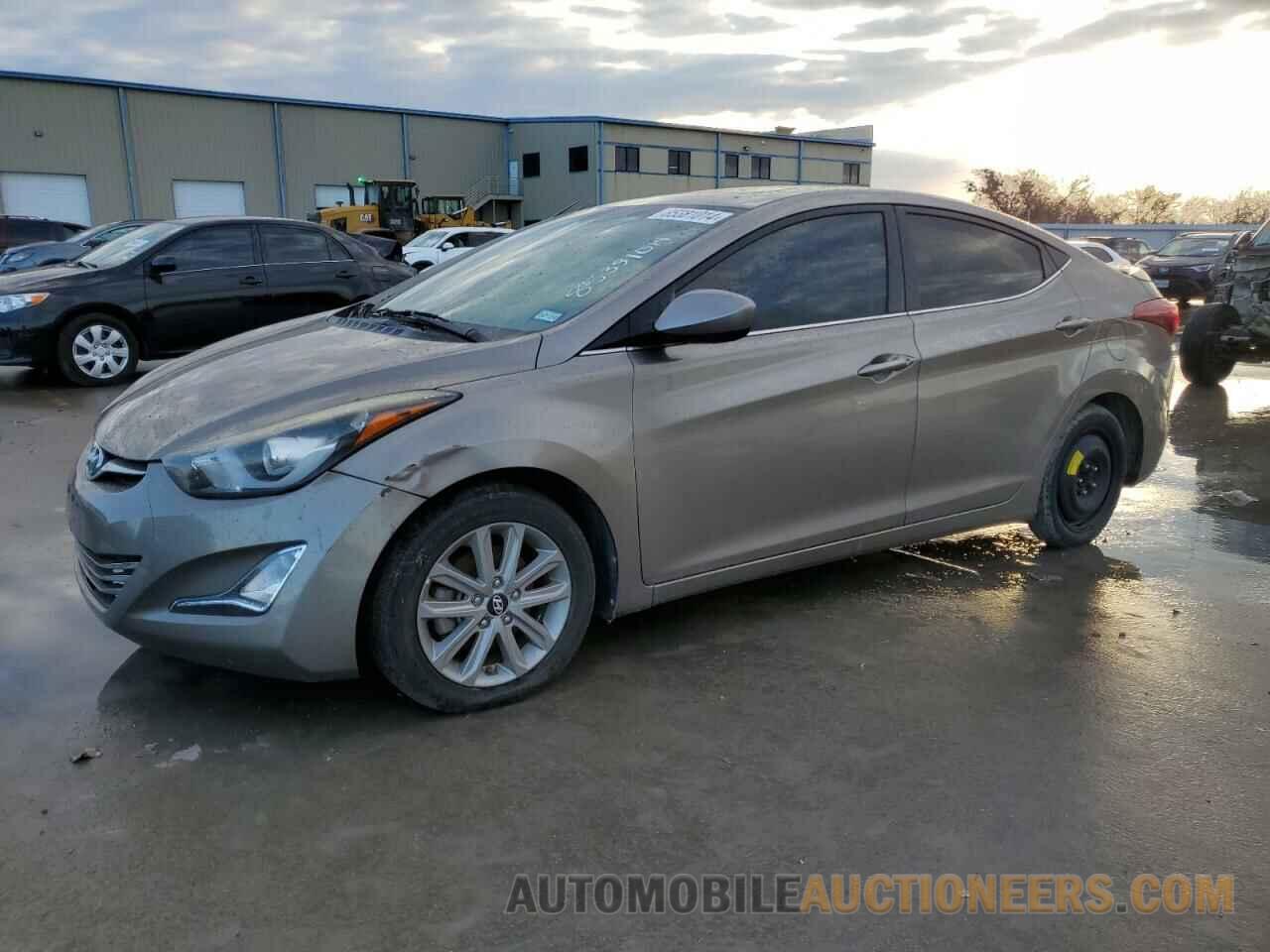 5NPDH4AE2FH604074 HYUNDAI ELANTRA 2015