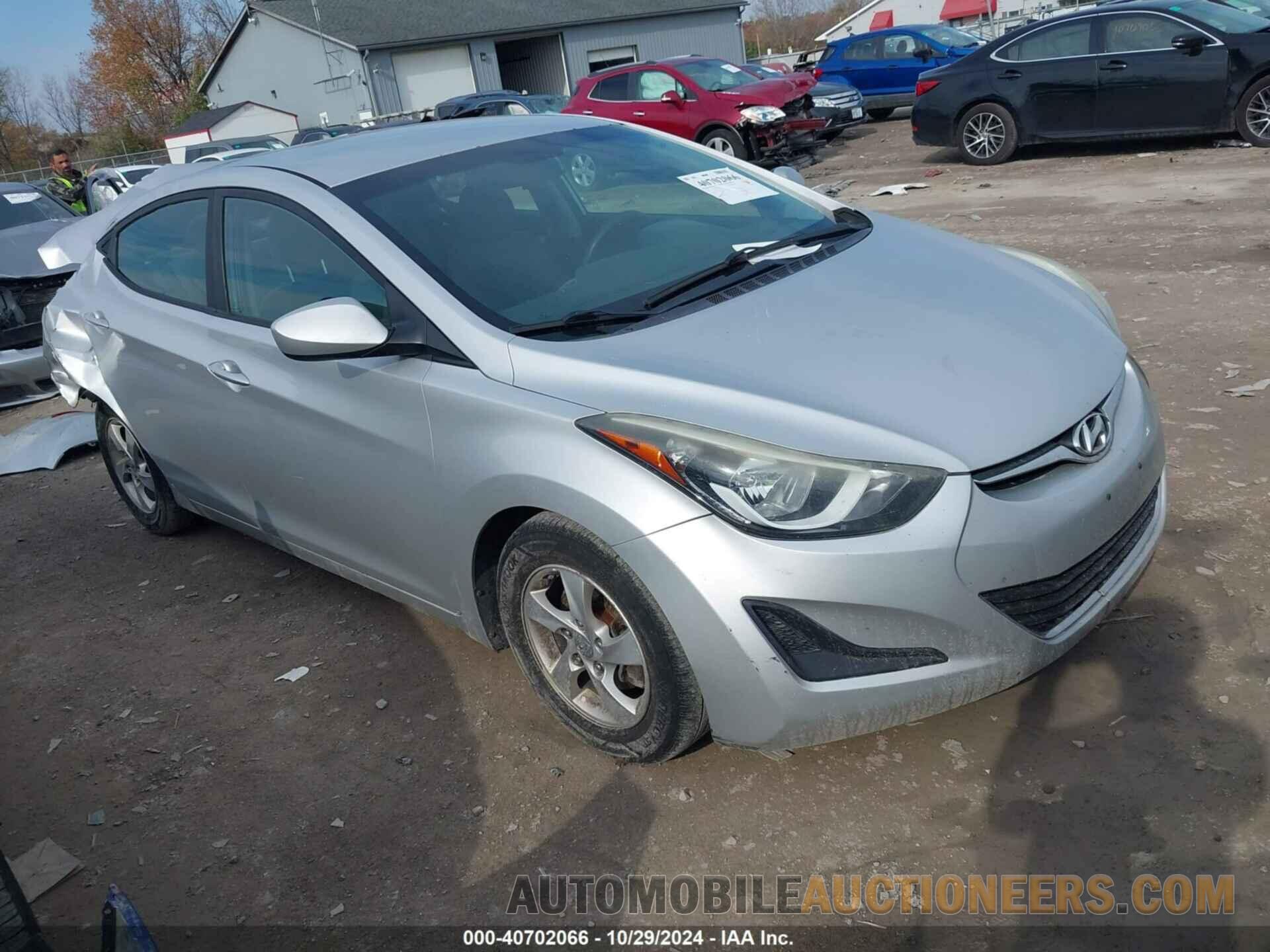 5NPDH4AE2FH649967 HYUNDAI ELANTRA 2015