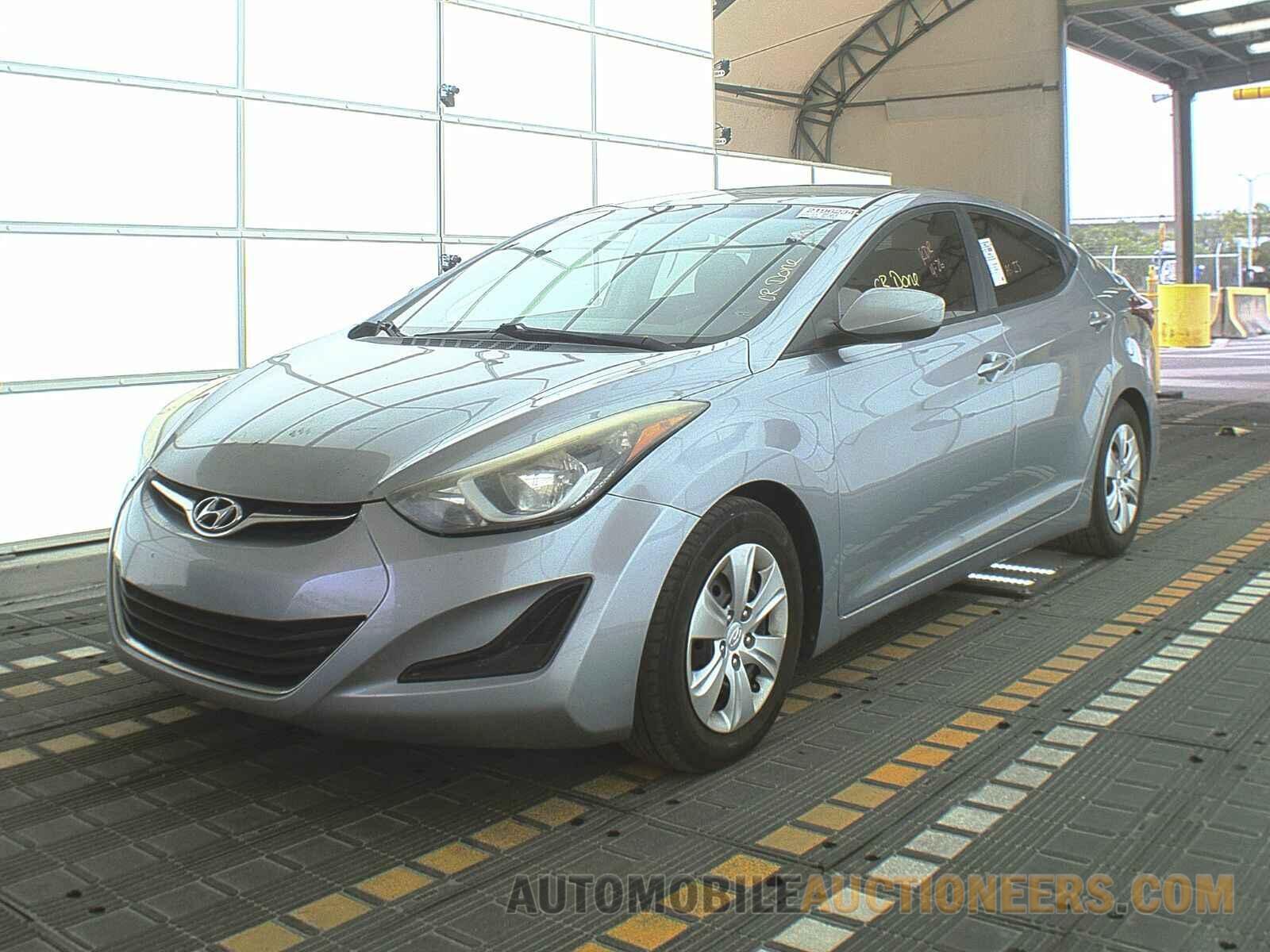 5NPDH4AE2GH687510 Hyundai Elantra 2016