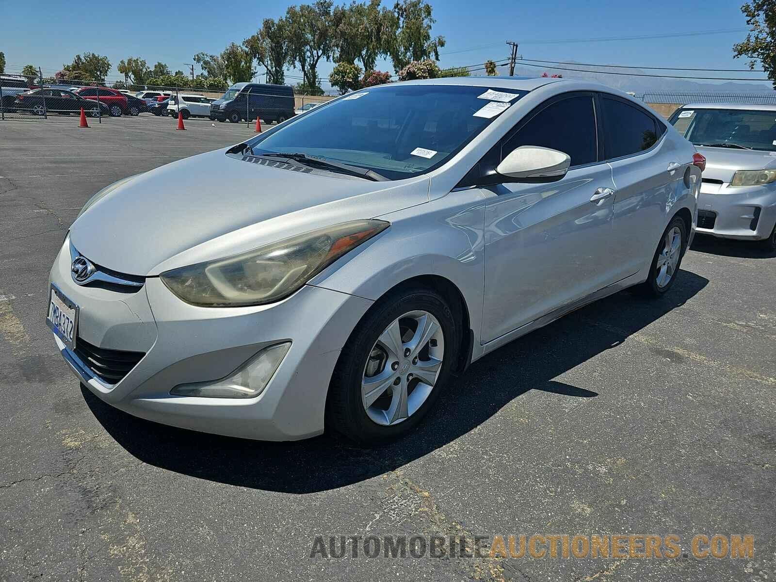 5NPDH4AE2GH722997 Hyundai Elantra 2016