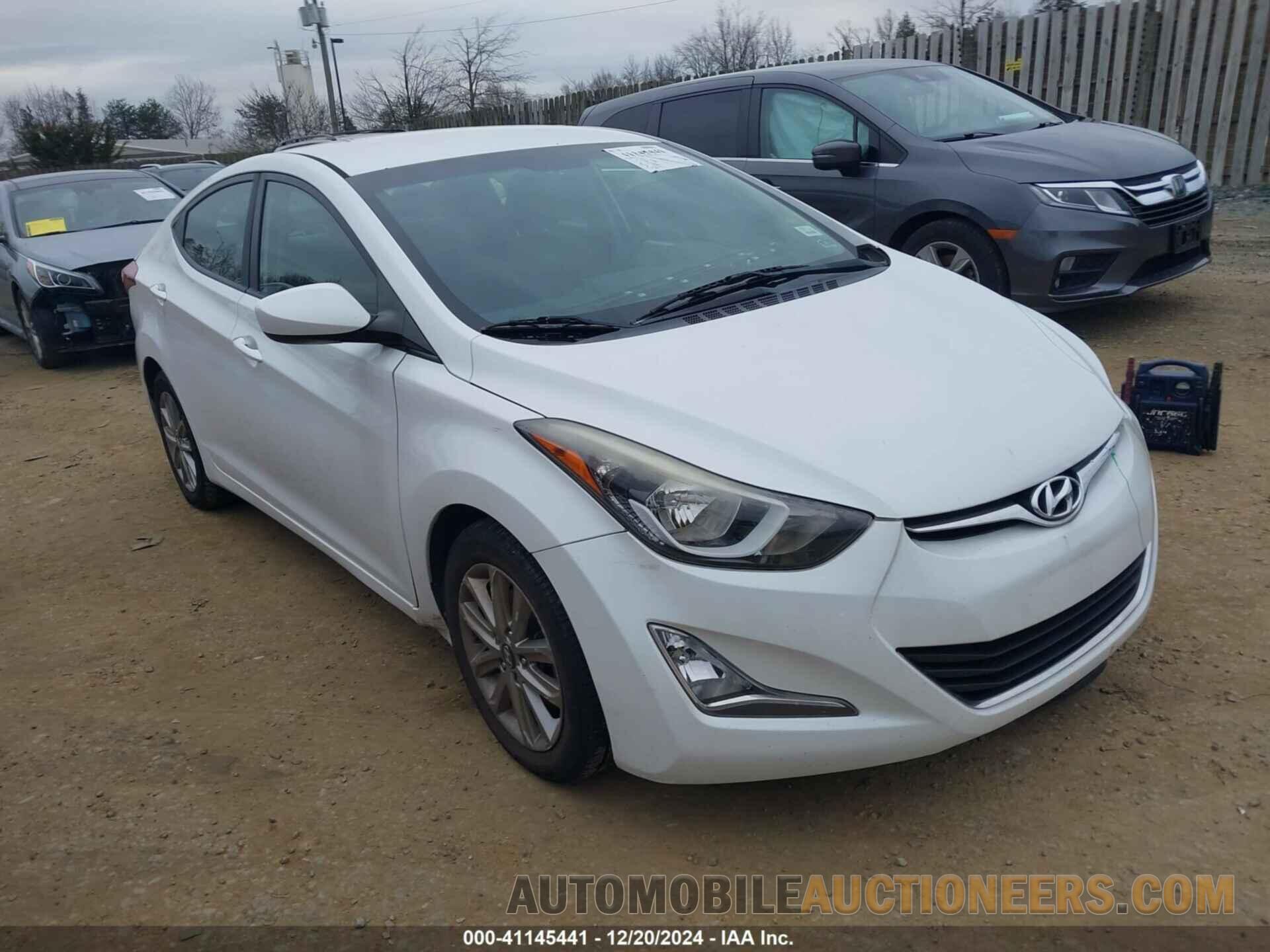 5NPDH4AE2GH747074 HYUNDAI ELANTRA 2016