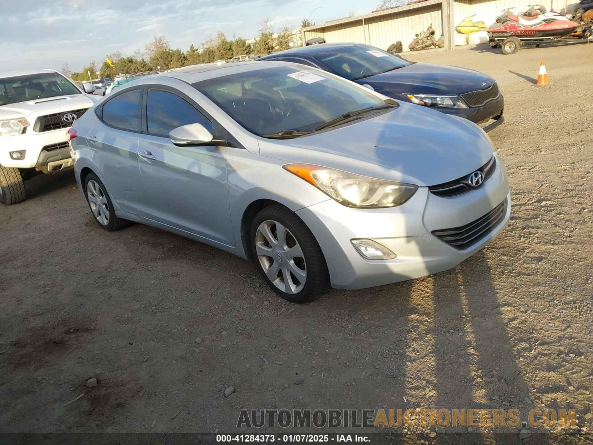 5NPDH4AE3BH019241 HYUNDAI ELANTRA 2011