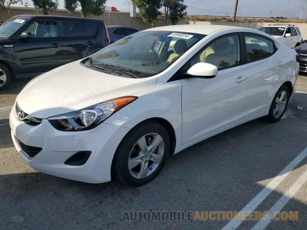 5NPDH4AE3BH036900 HYUNDAI ELANTRA 2011