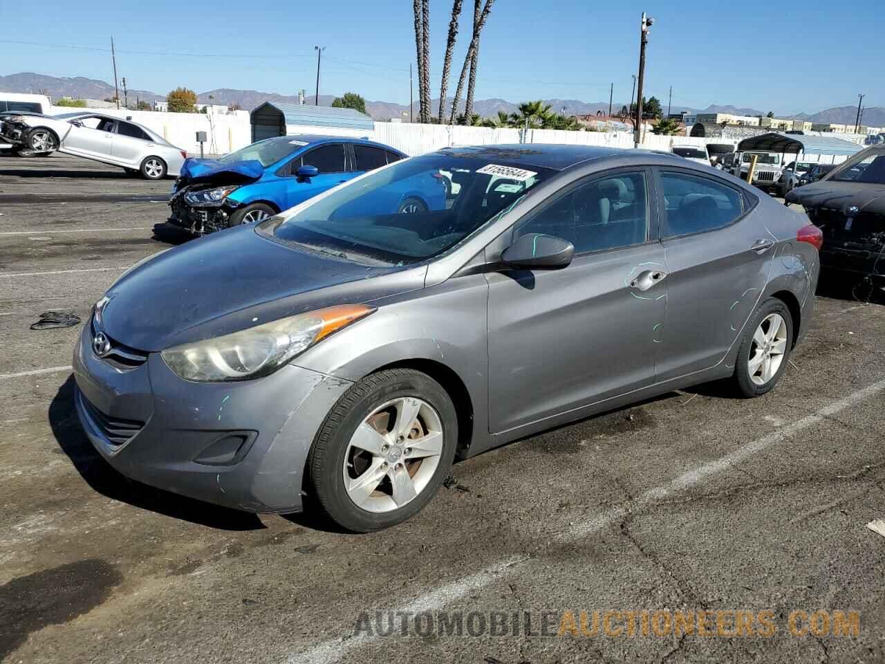 5NPDH4AE3BH061408 HYUNDAI ELANTRA 2011