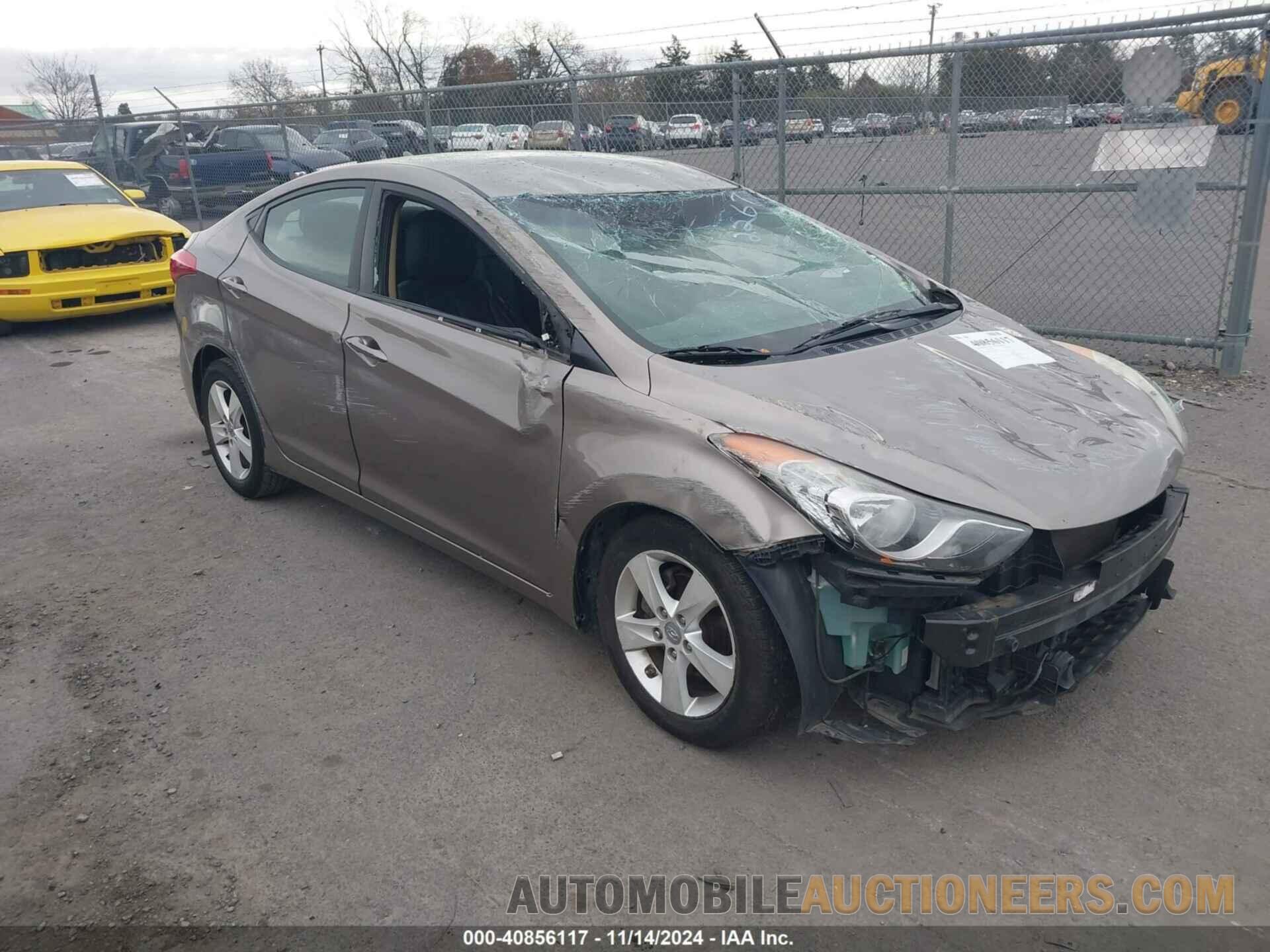 5NPDH4AE3CH066755 HYUNDAI ELANTRA 2012