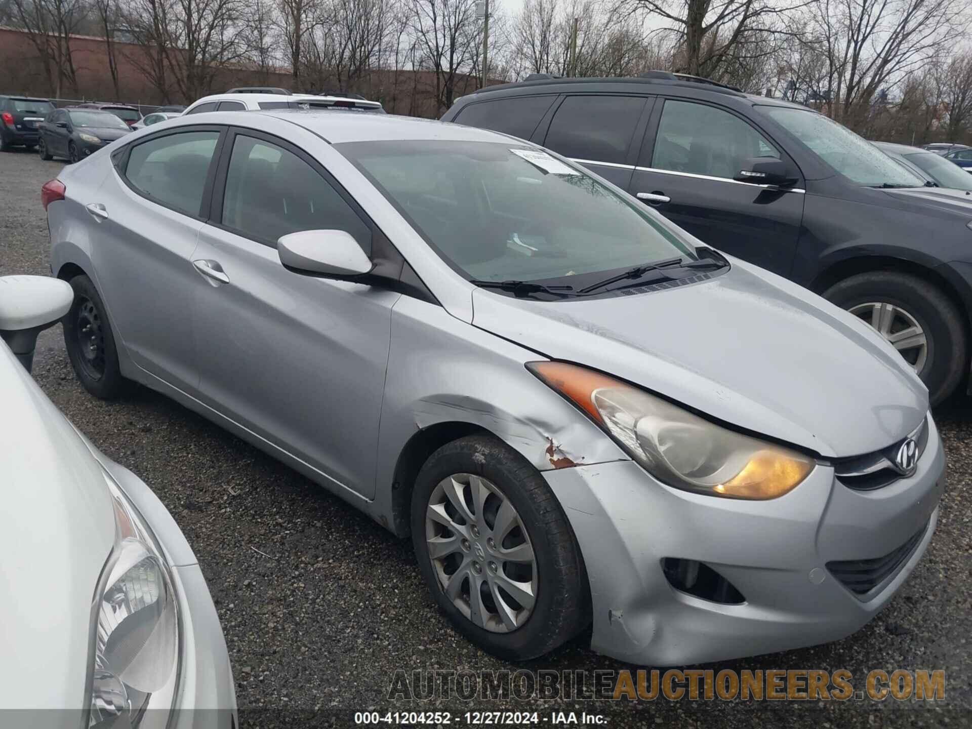 5NPDH4AE3CH067839 HYUNDAI ELANTRA 2012