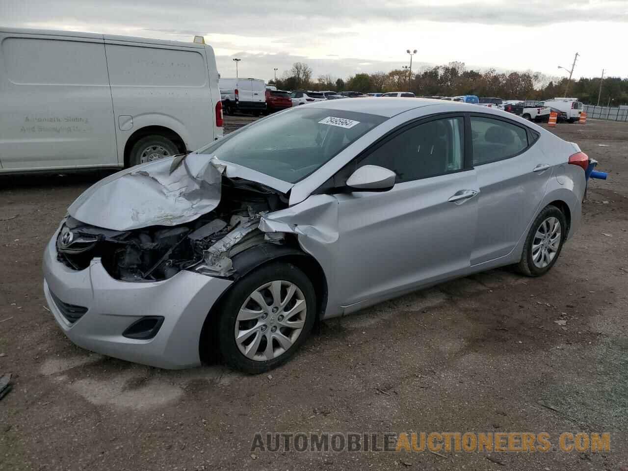 5NPDH4AE3CH144242 HYUNDAI ELANTRA 2012