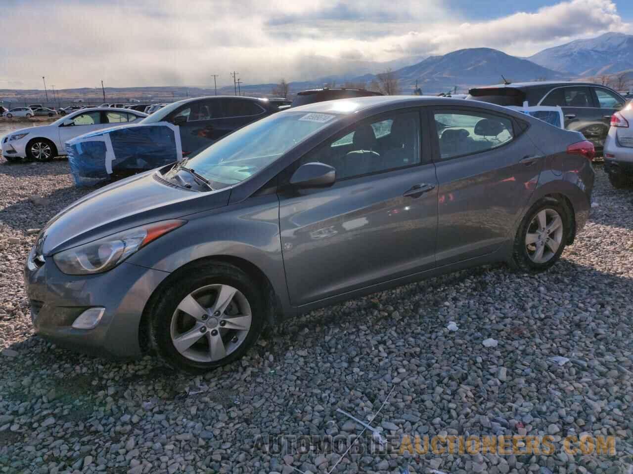 5NPDH4AE3CH150817 HYUNDAI ELANTRA 2012