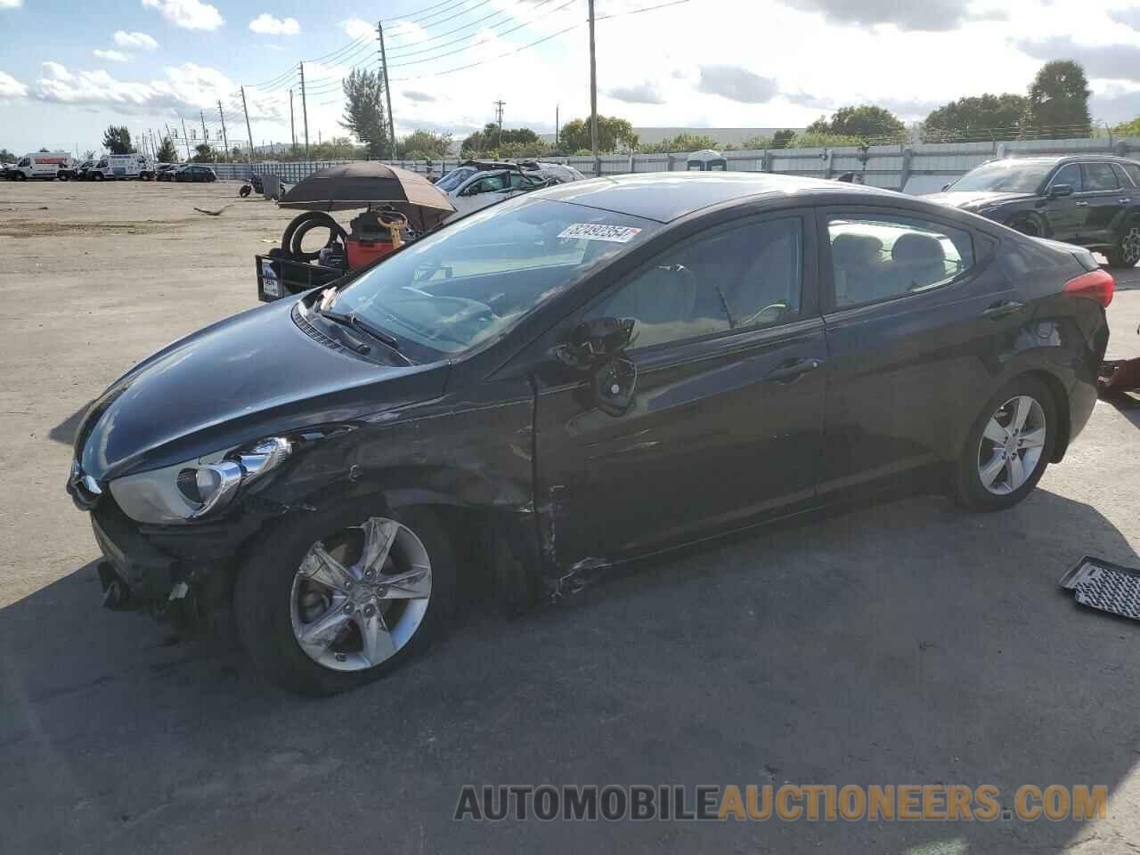 5NPDH4AE3DH160488 HYUNDAI ELANTRA 2013