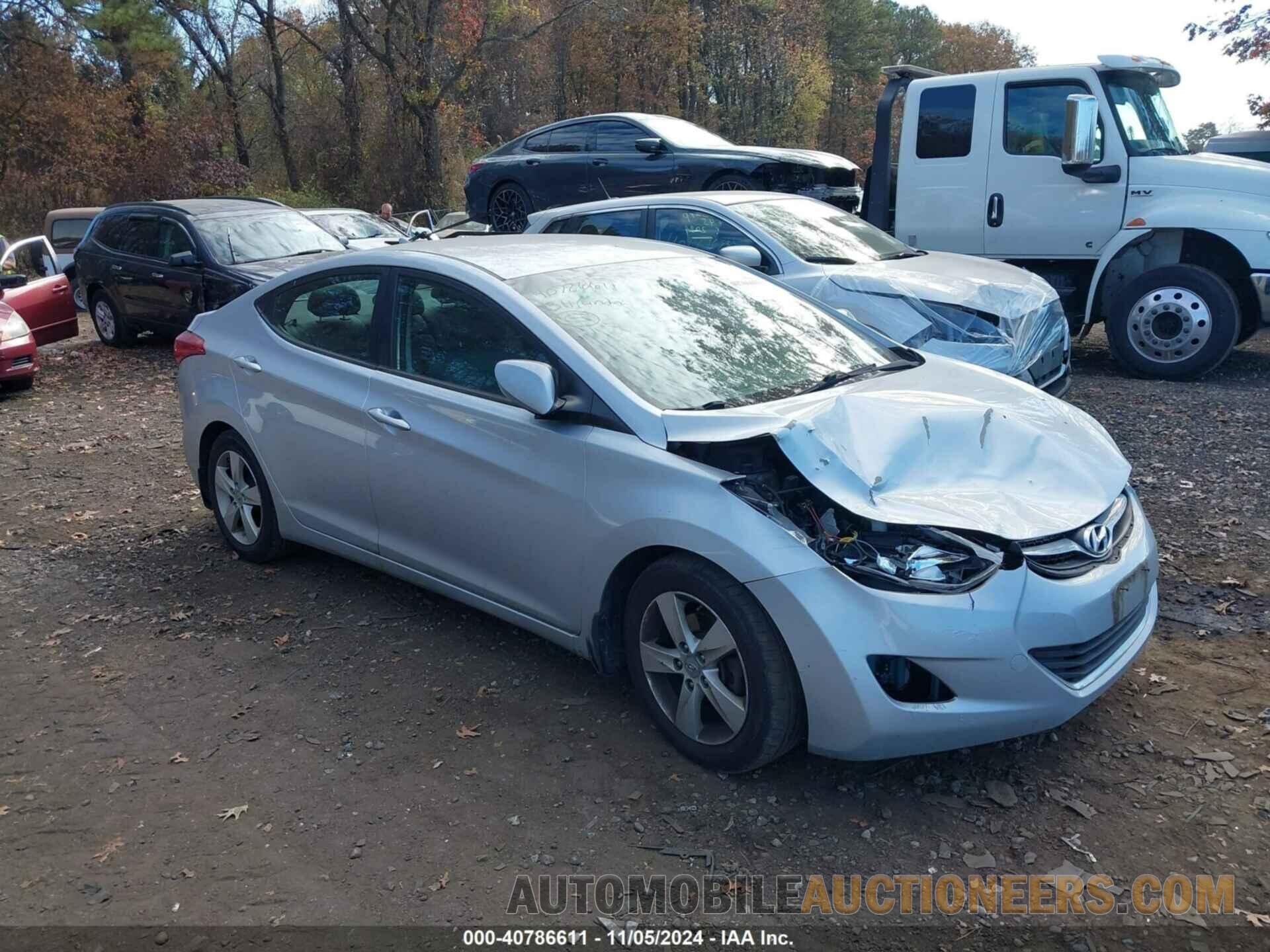 5NPDH4AE3DH185259 HYUNDAI ELANTRA 2013