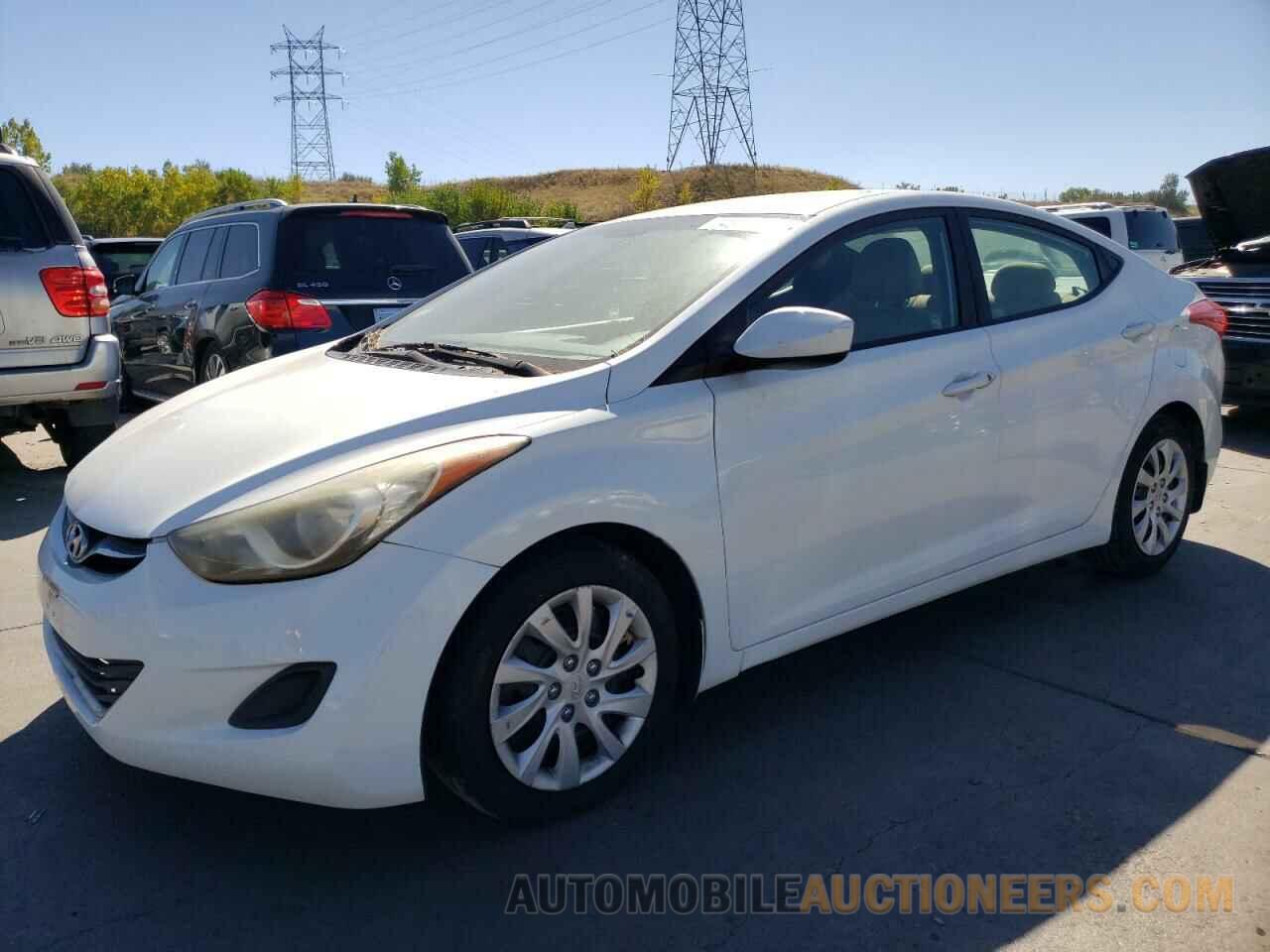 5NPDH4AE3DH208782 HYUNDAI ELANTRA 2013