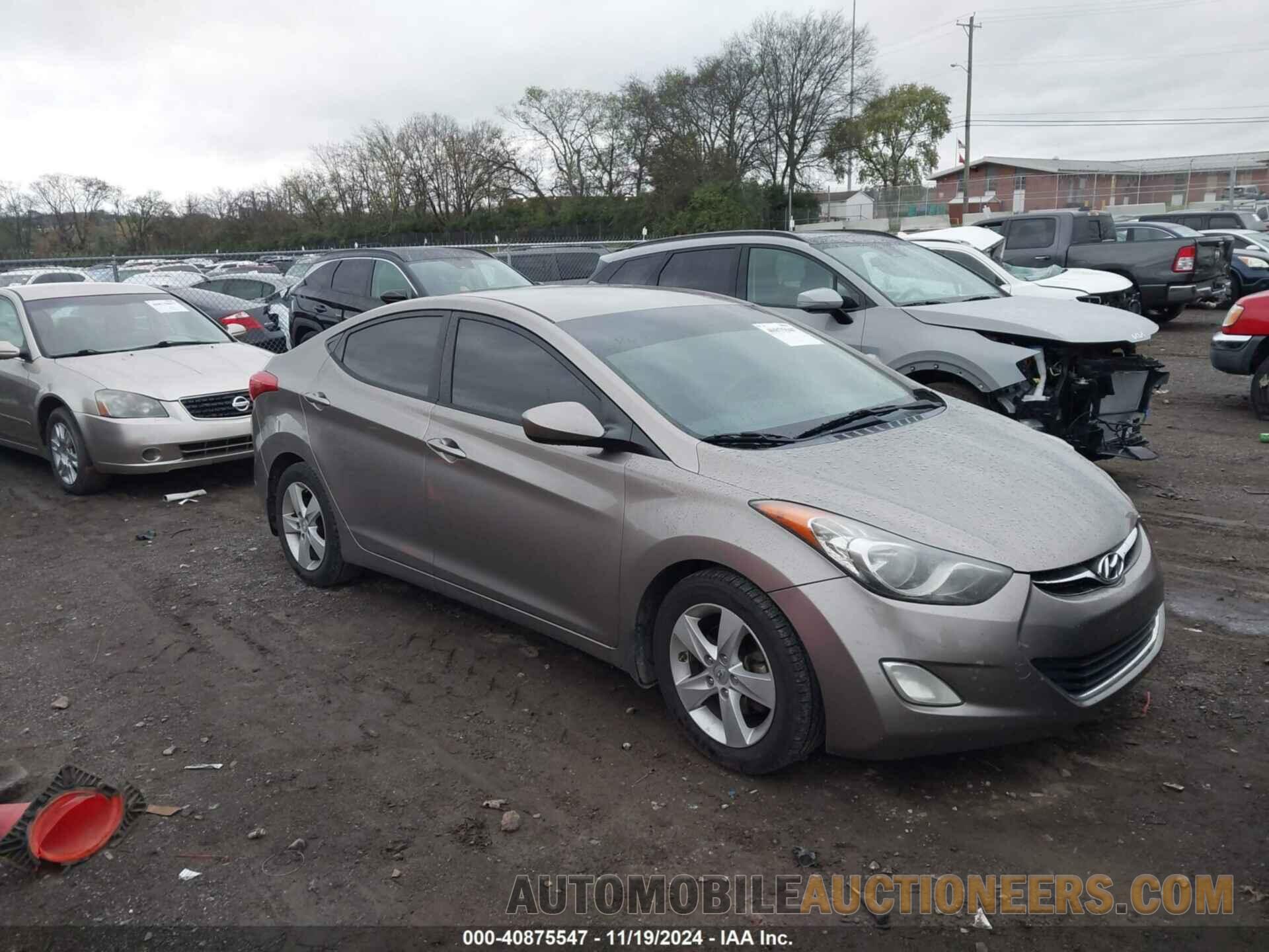 5NPDH4AE3DH242690 HYUNDAI ELANTRA 2013