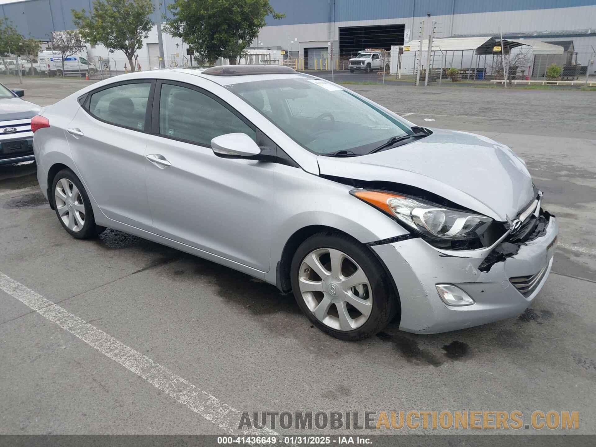 5NPDH4AE3DH271722 HYUNDAI ELANTRA 2013