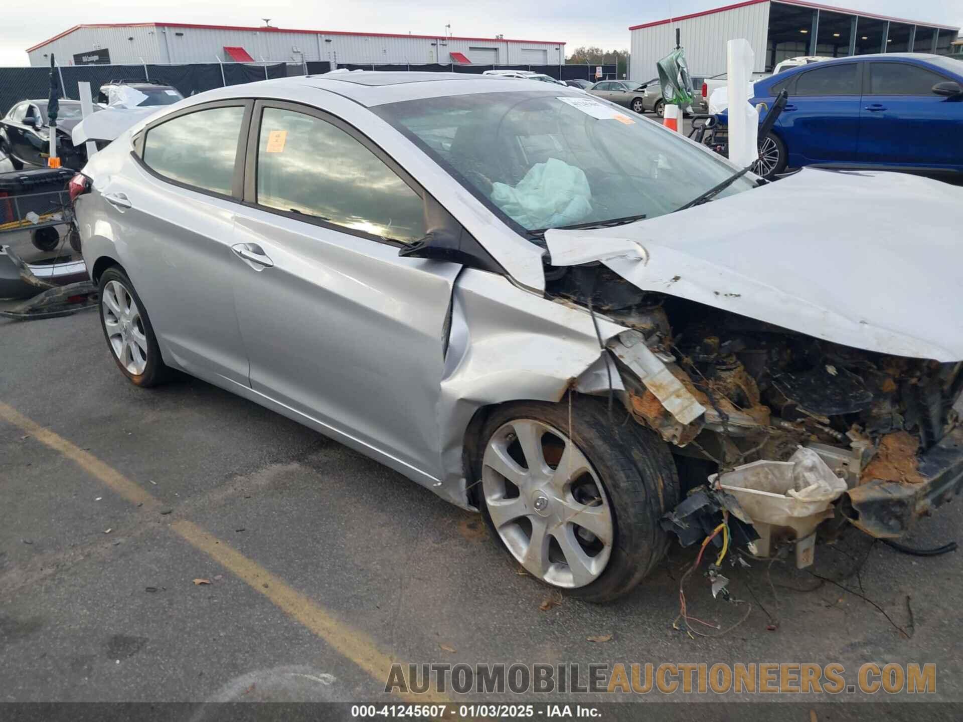 5NPDH4AE3DH276211 HYUNDAI ELANTRA 2013