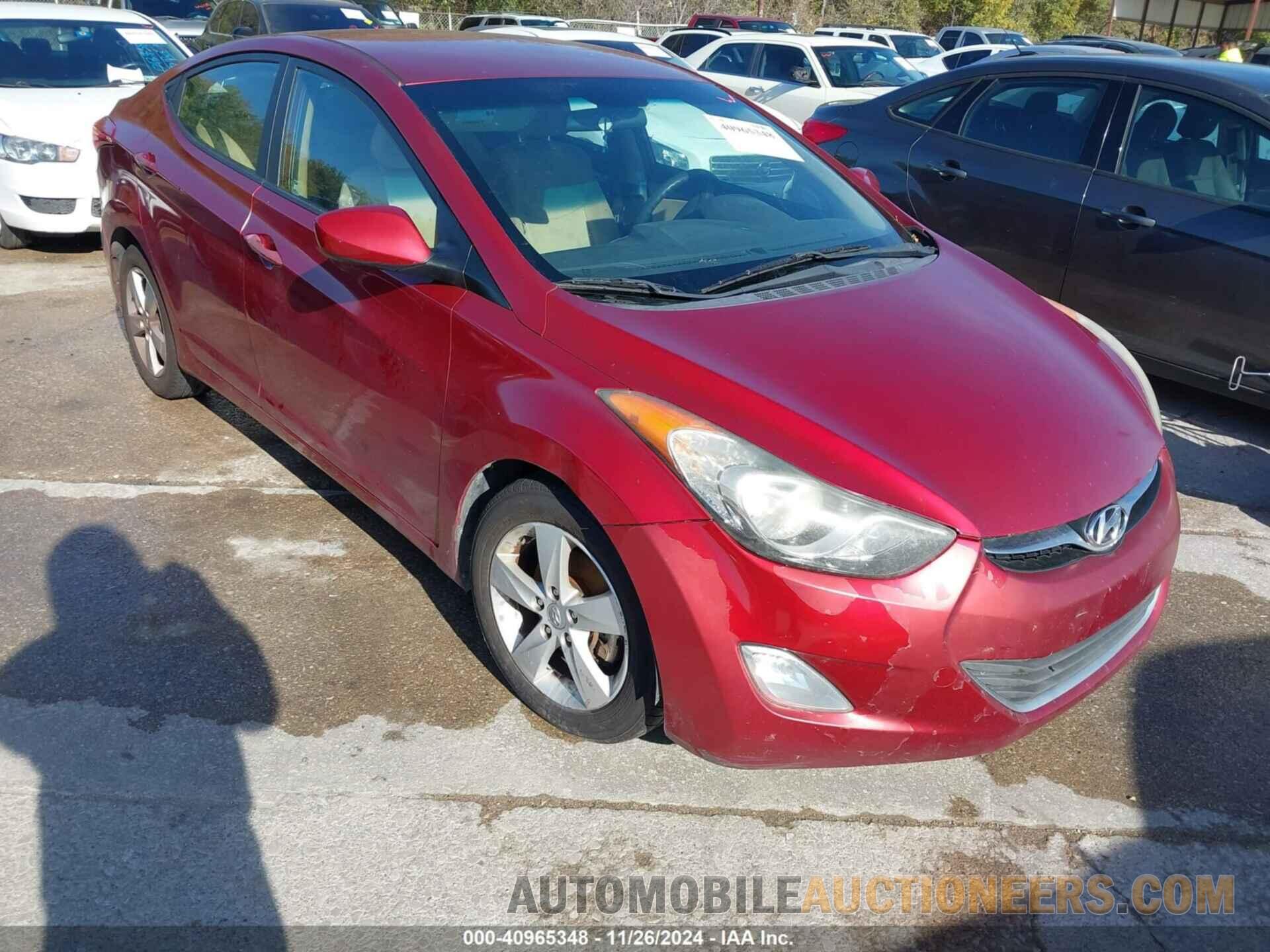 5NPDH4AE3DH290626 HYUNDAI ELANTRA 2013