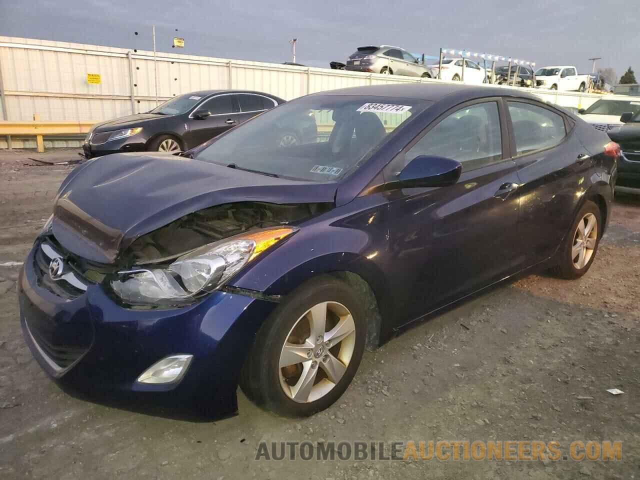 5NPDH4AE3DH303021 HYUNDAI ELANTRA 2013