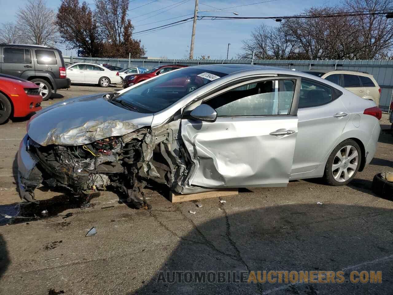 5NPDH4AE3DH317162 HYUNDAI ELANTRA 2013