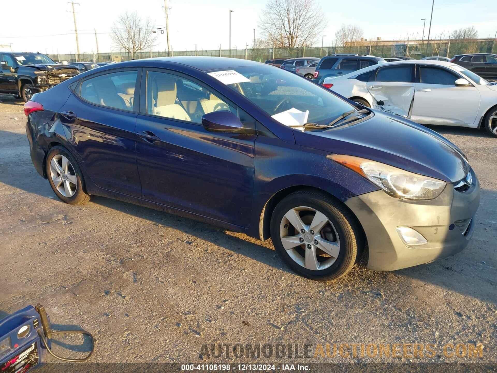 5NPDH4AE3DH335158 HYUNDAI ELANTRA 2013