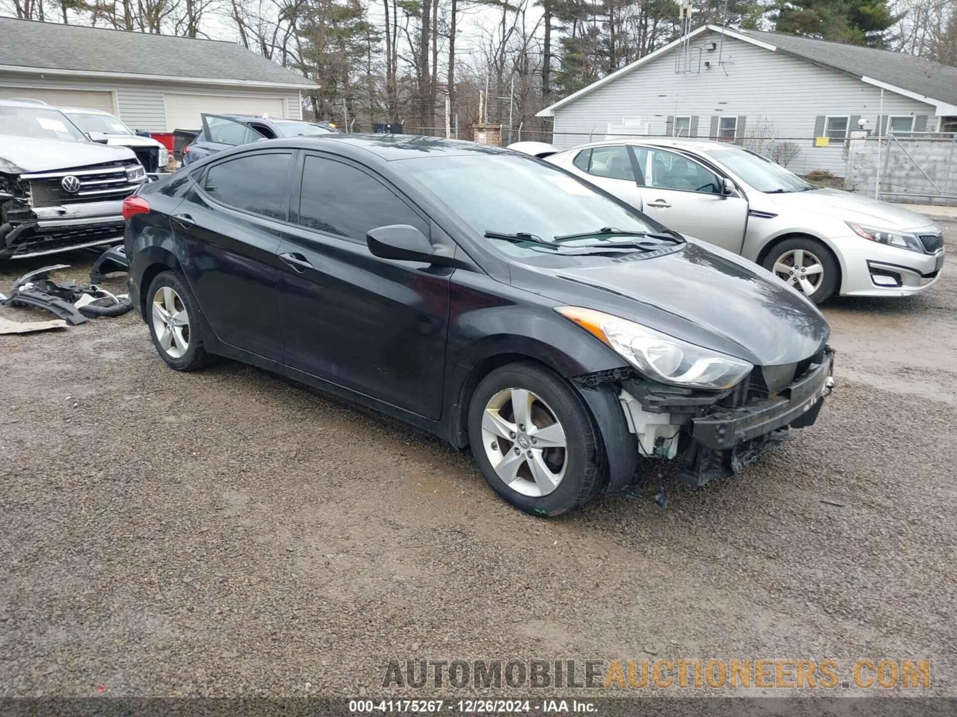 5NPDH4AE3DH350727 HYUNDAI ELANTRA 2013