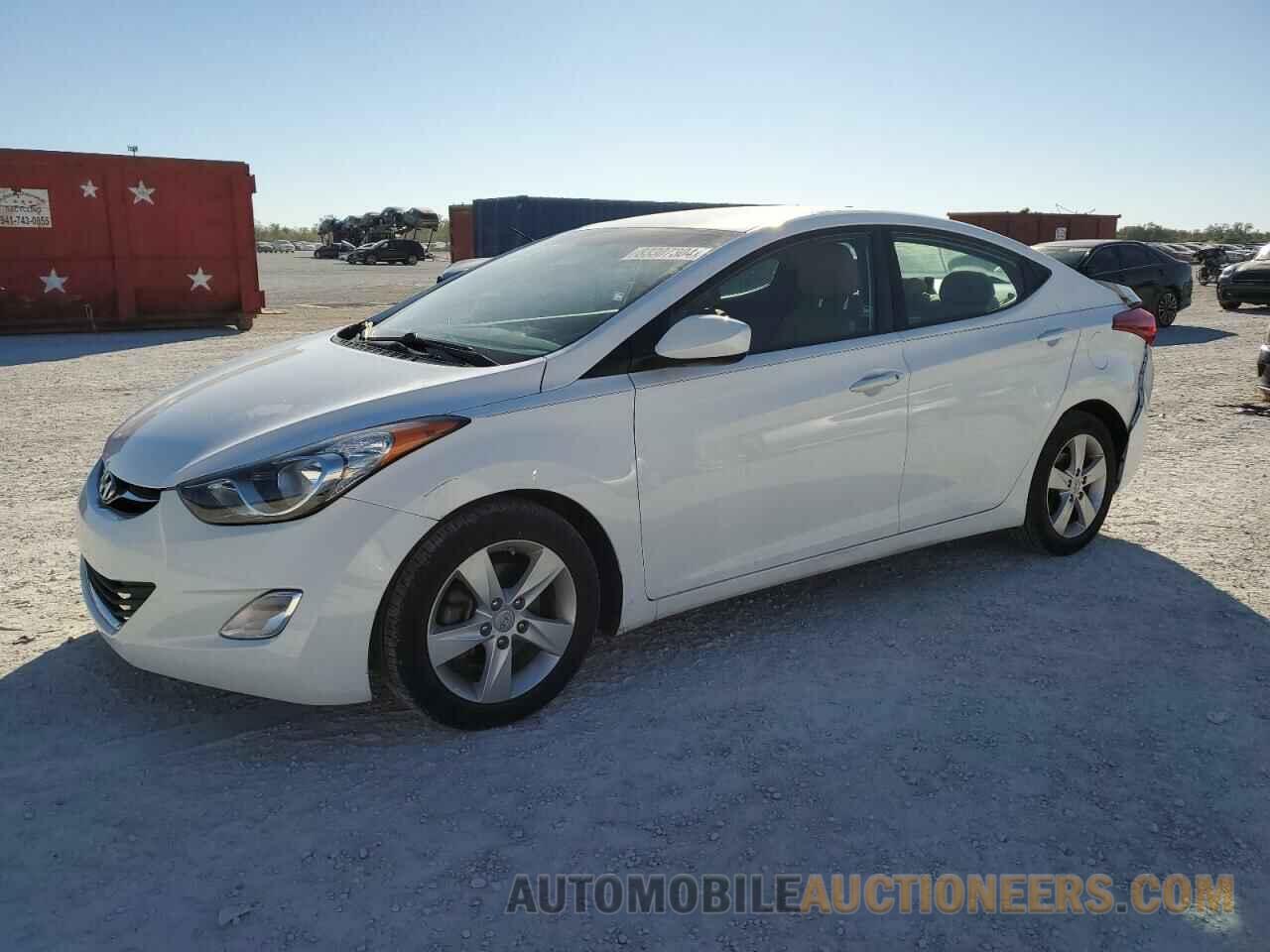 5NPDH4AE3DH375532 HYUNDAI ELANTRA 2013