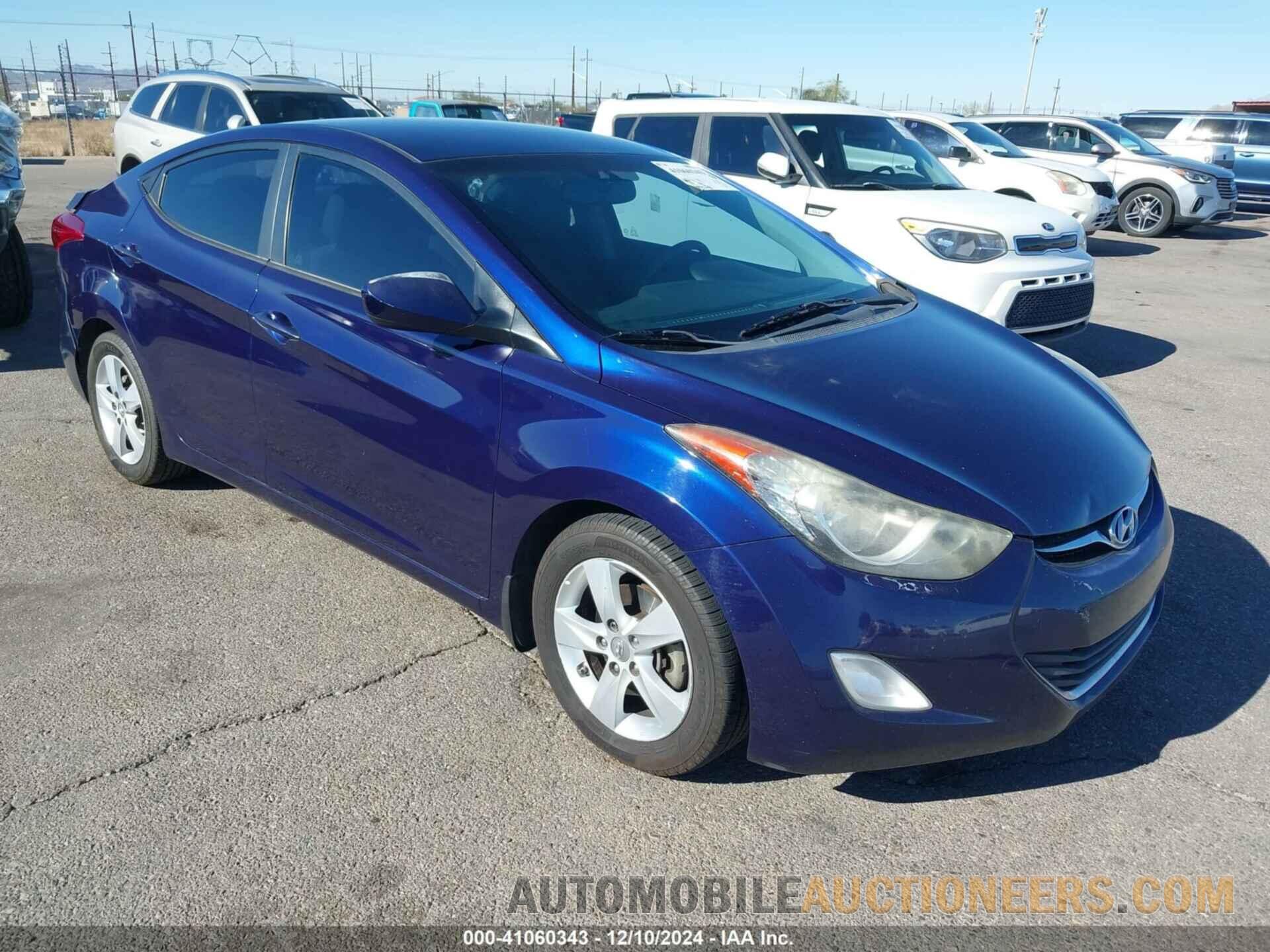 5NPDH4AE3DH386742 HYUNDAI ELANTRA 2013