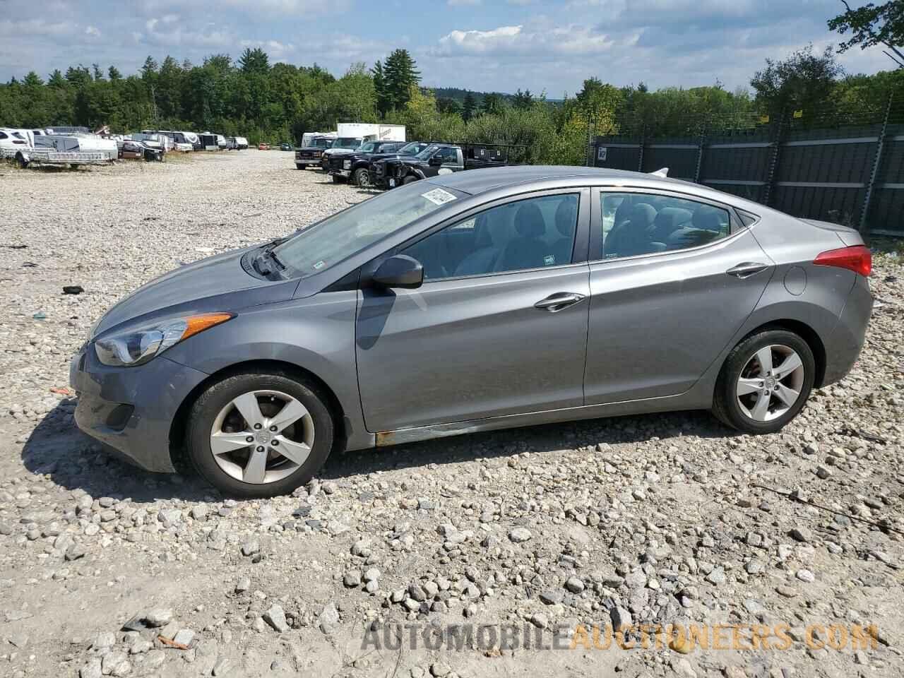 5NPDH4AE3DH397367 HYUNDAI ELANTRA 2013