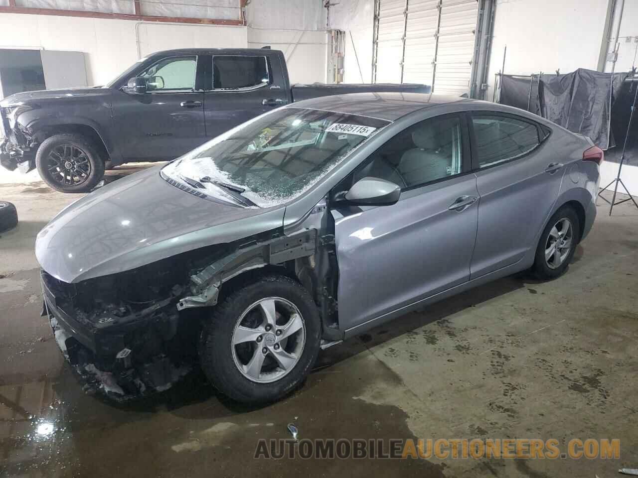 5NPDH4AE3FH564801 HYUNDAI ELANTRA 2015