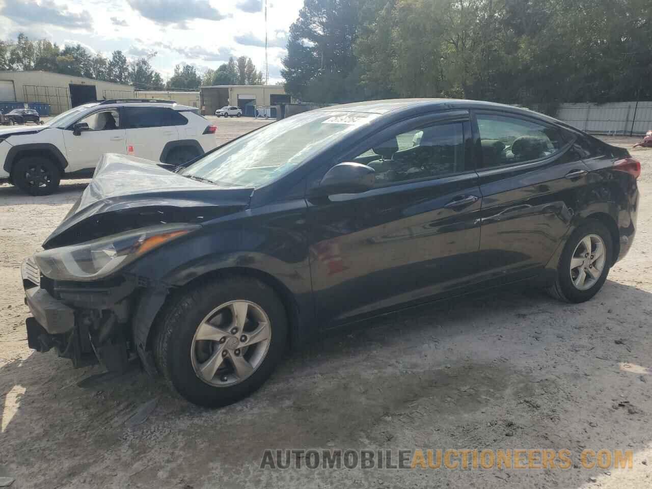 5NPDH4AE3FH567164 HYUNDAI ELANTRA 2015