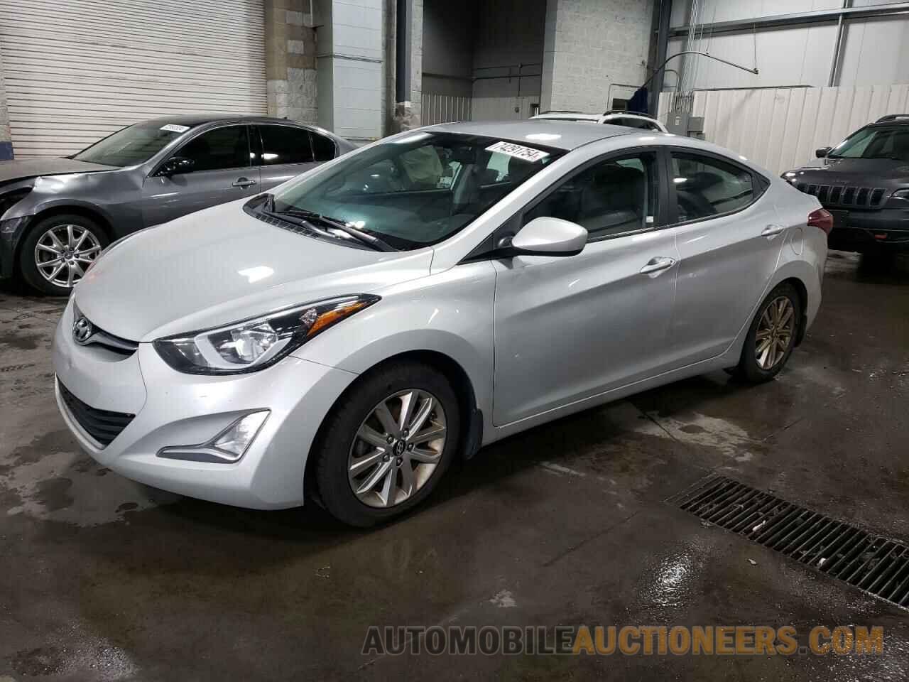 5NPDH4AE3FH633437 HYUNDAI ELANTRA 2015