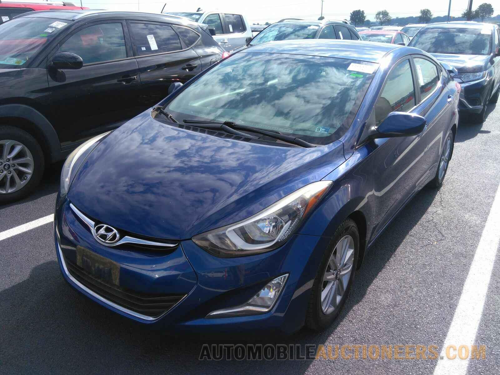 5NPDH4AE3GH655990 Hyundai Elantra 2016