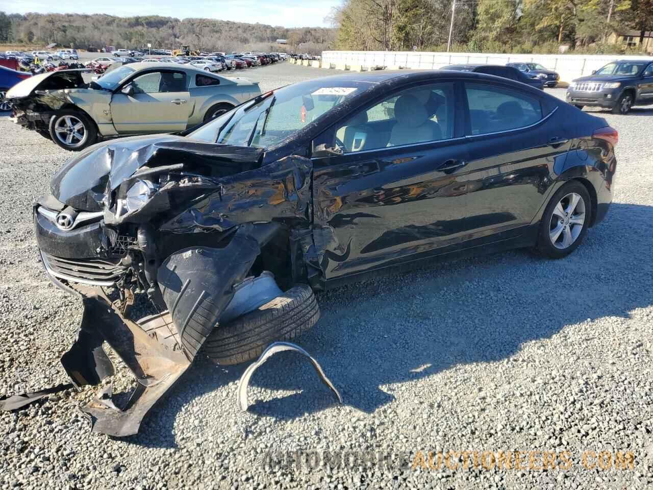 5NPDH4AE3GH676015 HYUNDAI ELANTRA 2016