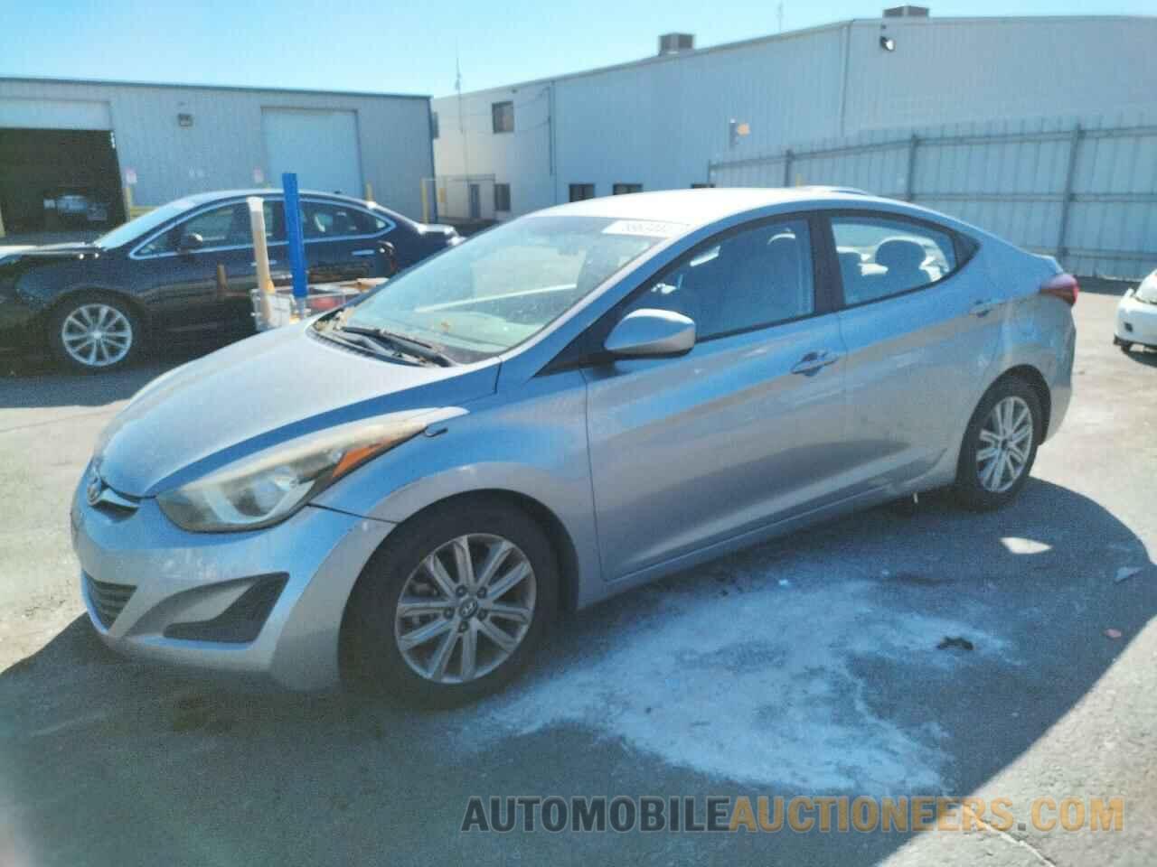 5NPDH4AE3GH676046 HYUNDAI ELANTRA 2016