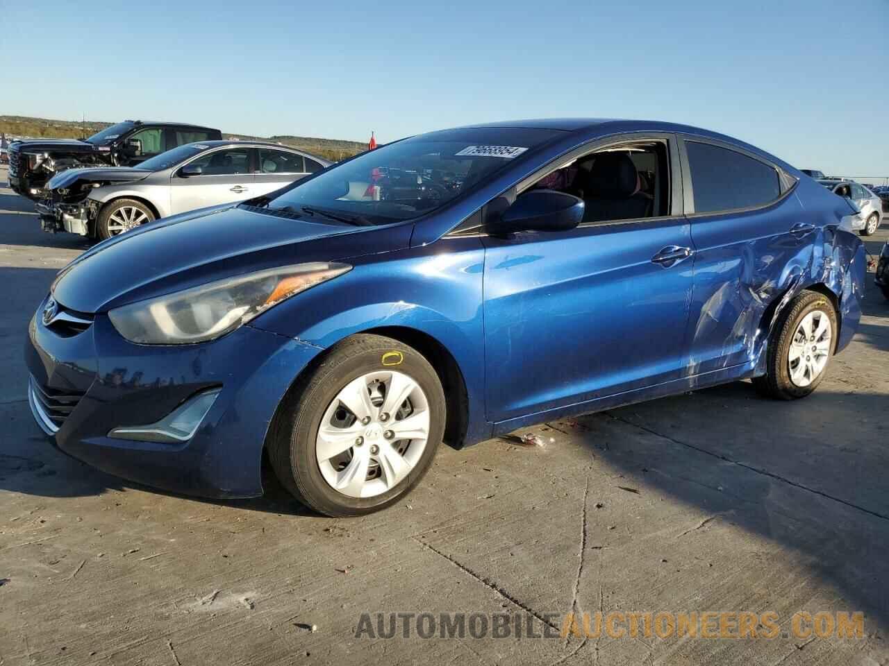 5NPDH4AE3GH708686 HYUNDAI ELANTRA 2016