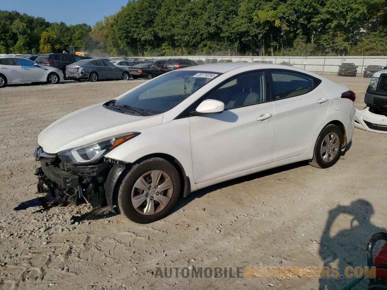 5NPDH4AE3GH758889 HYUNDAI ELANTRA 2016