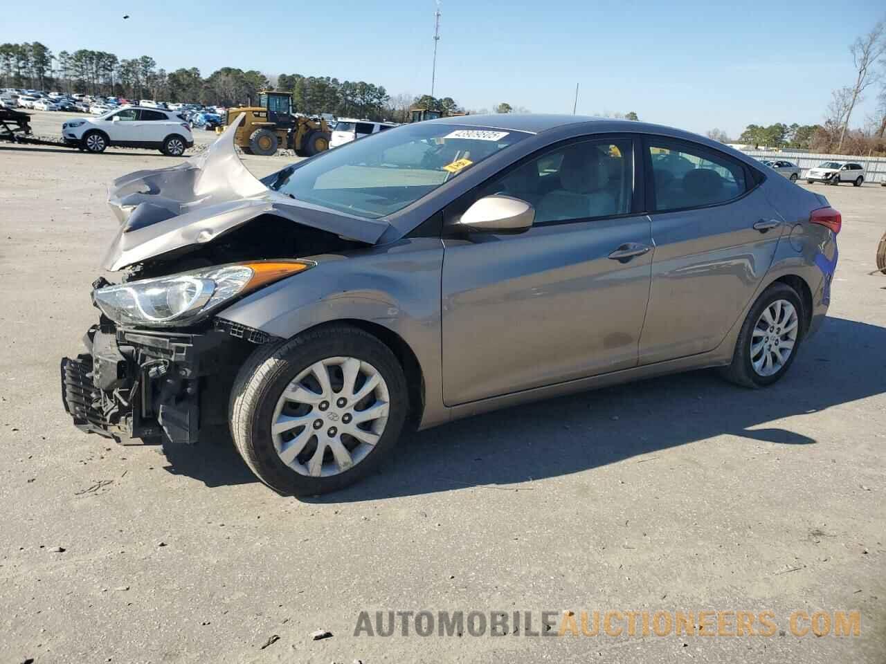 5NPDH4AE4BH016915 HYUNDAI ELANTRA 2011